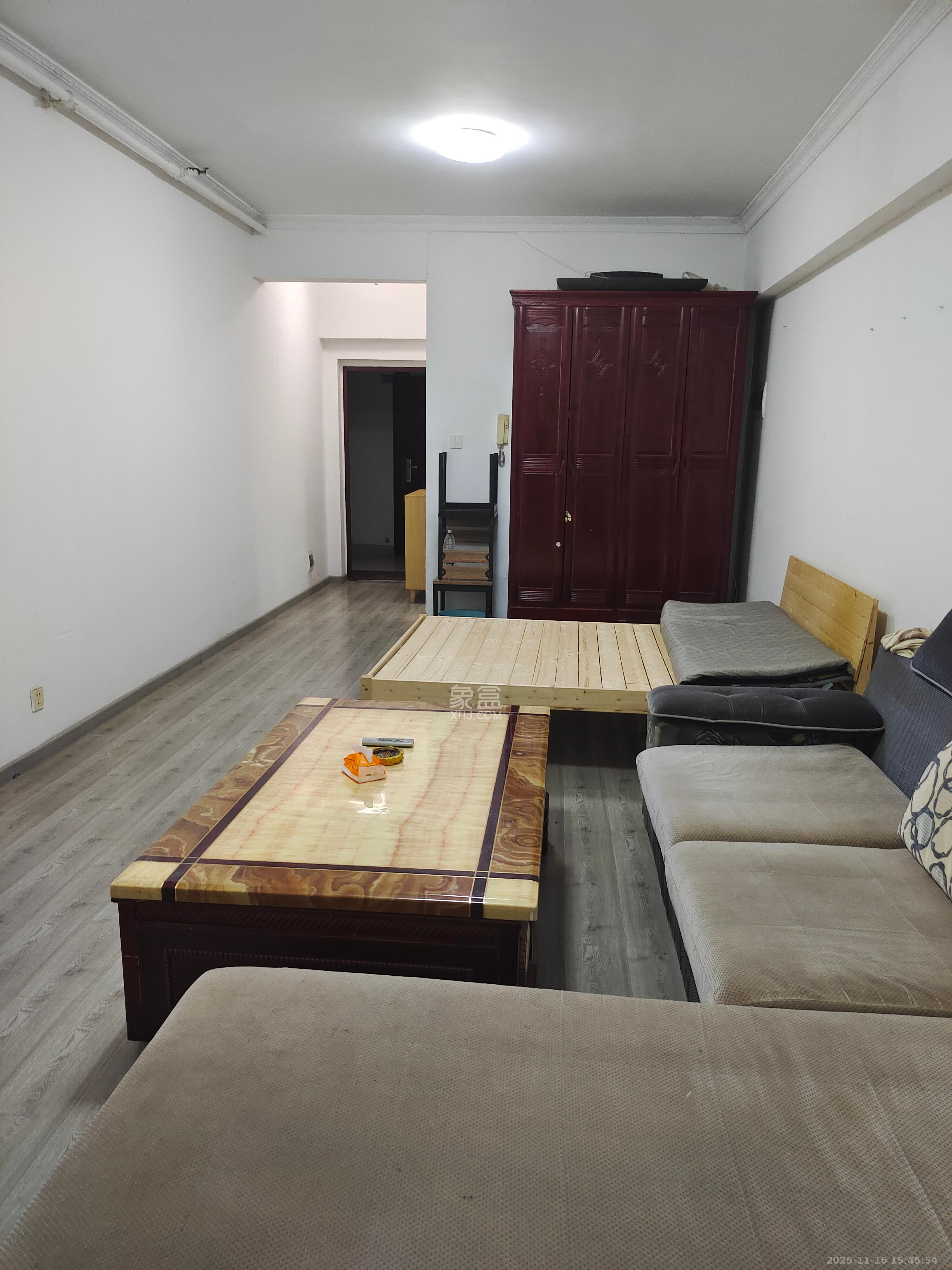 尚都花园城  1室1厅1卫    900.0元/月