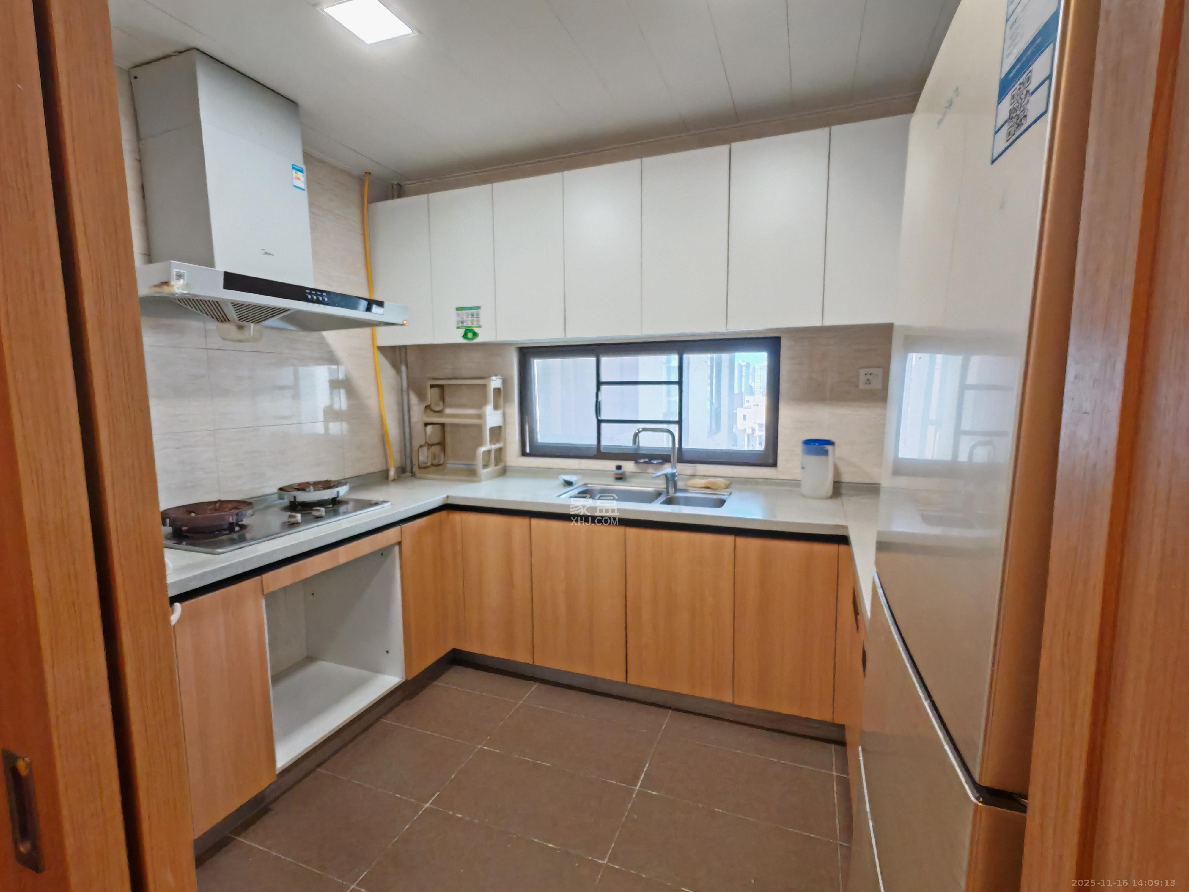 万科魅力之城非凡里  3室2厅2卫    2600.0元/月室内图