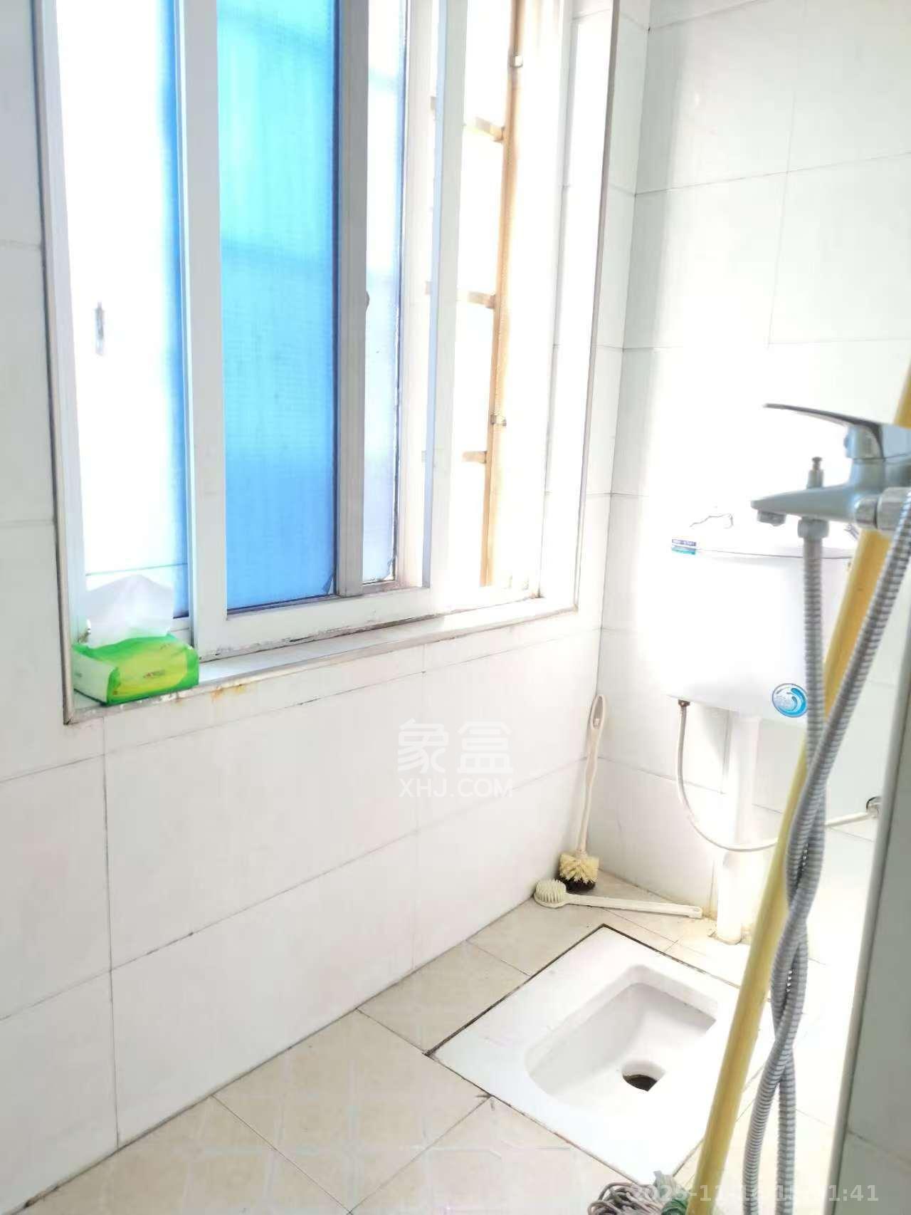 家兴苑 2室2厅1卫 1500.0元/月 家兴苑 2室2厅1卫 1500.0元/月室内图