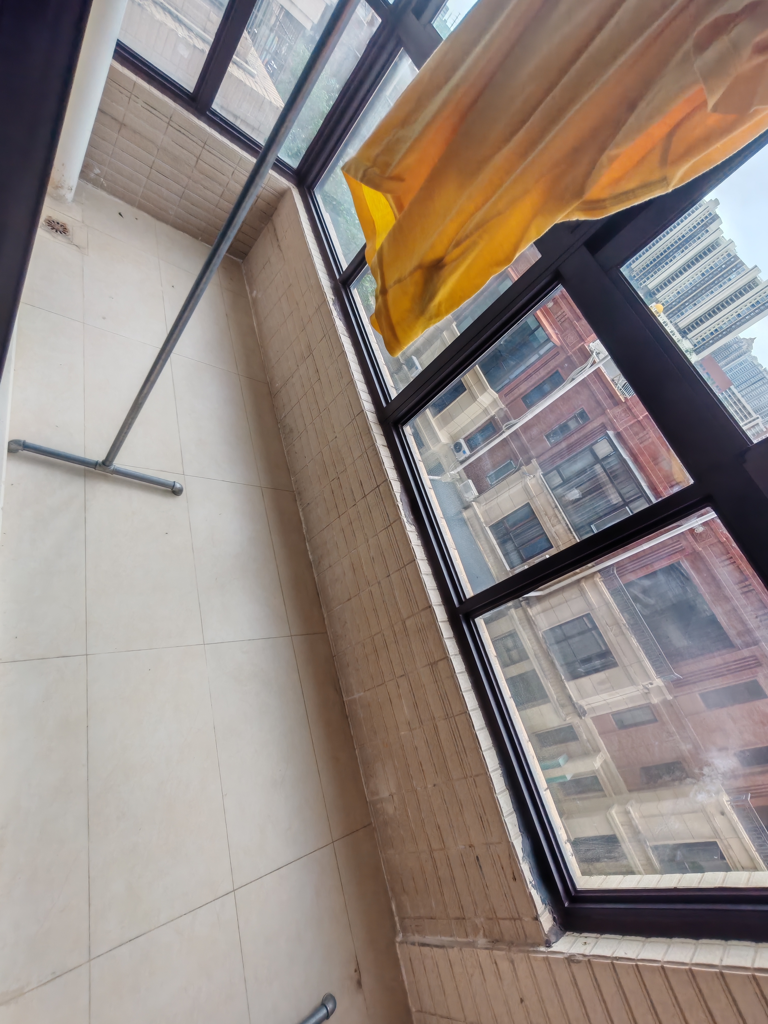 中海锦城  3室2厅2卫    3300.0元/月户型图