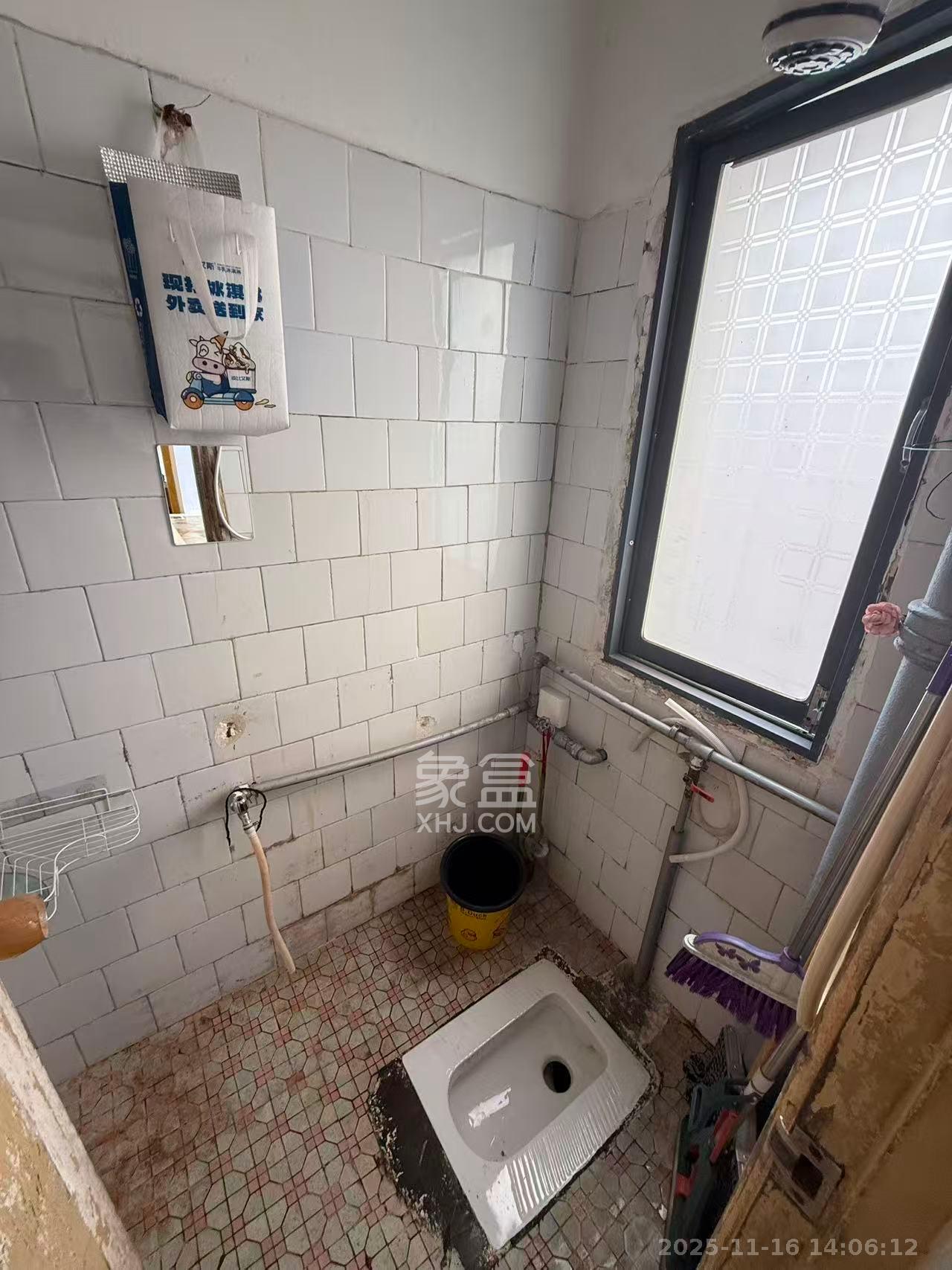 长沙理工大学黄土岭教职工住宅区 2室1厅1卫 1500.0元/月 长沙理工大学黄土岭教职工住宅区 2室1厅1卫 1500.0元/月室内图