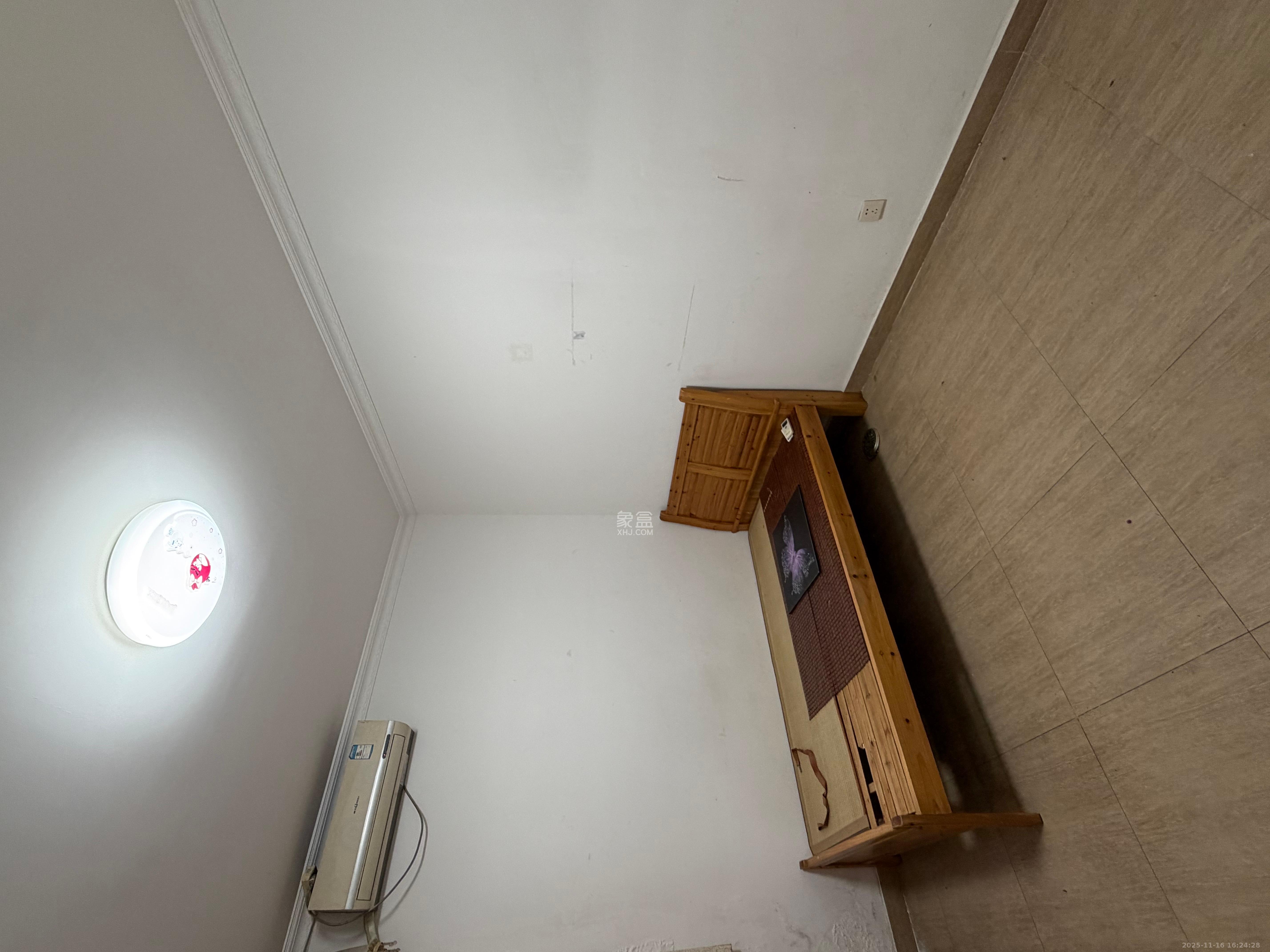 鑫科明珠  3室2厅2卫    2300.0元/月室内图