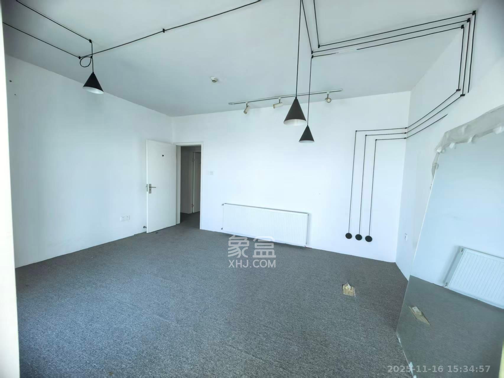 潮宗御苑 3室2厅2卫 6200.0元/月 潮宗御苑 3室2厅2卫 6200.0元/月室内图