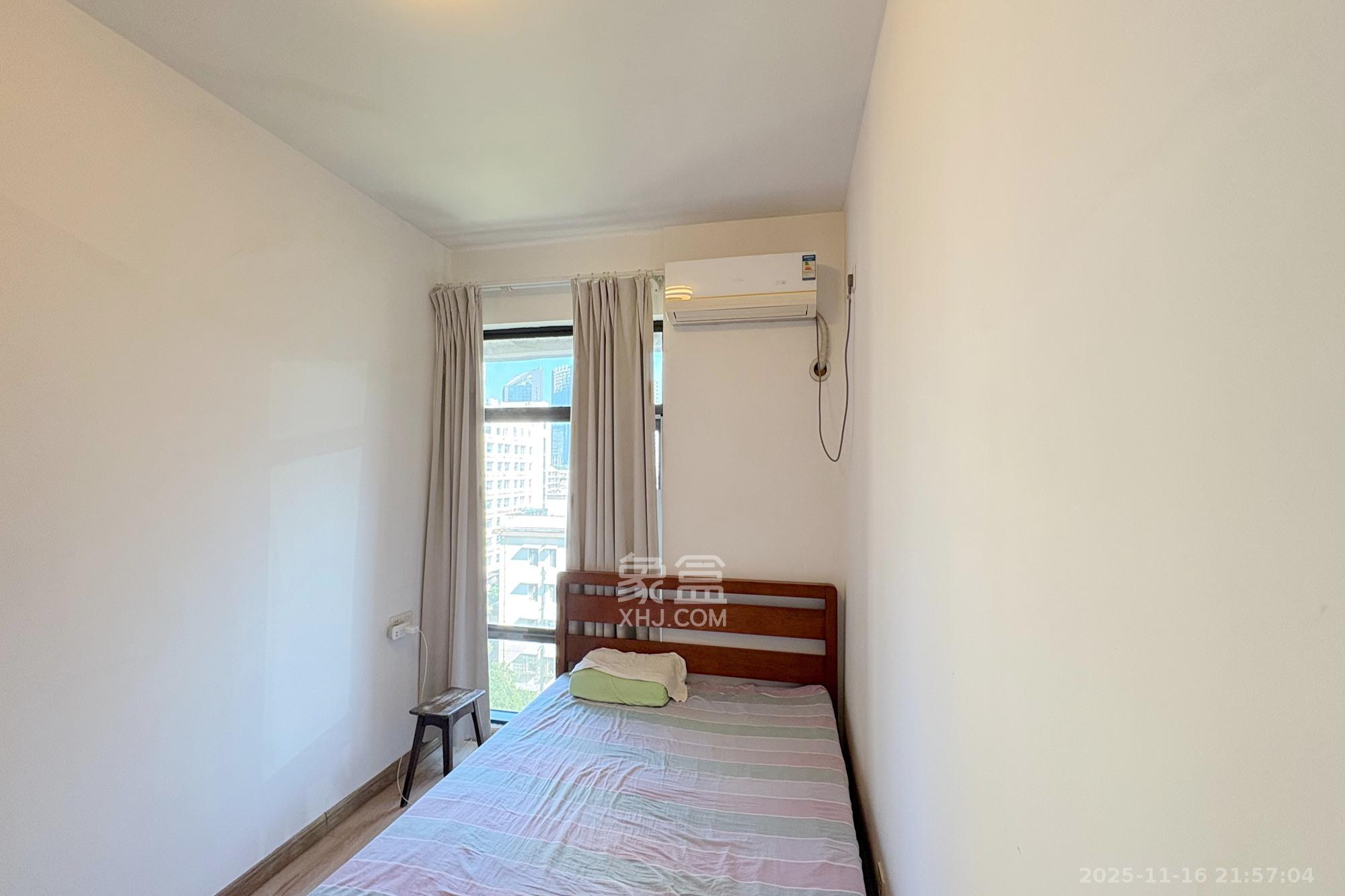 铂宫  3室2厅2卫    138.0万卧室