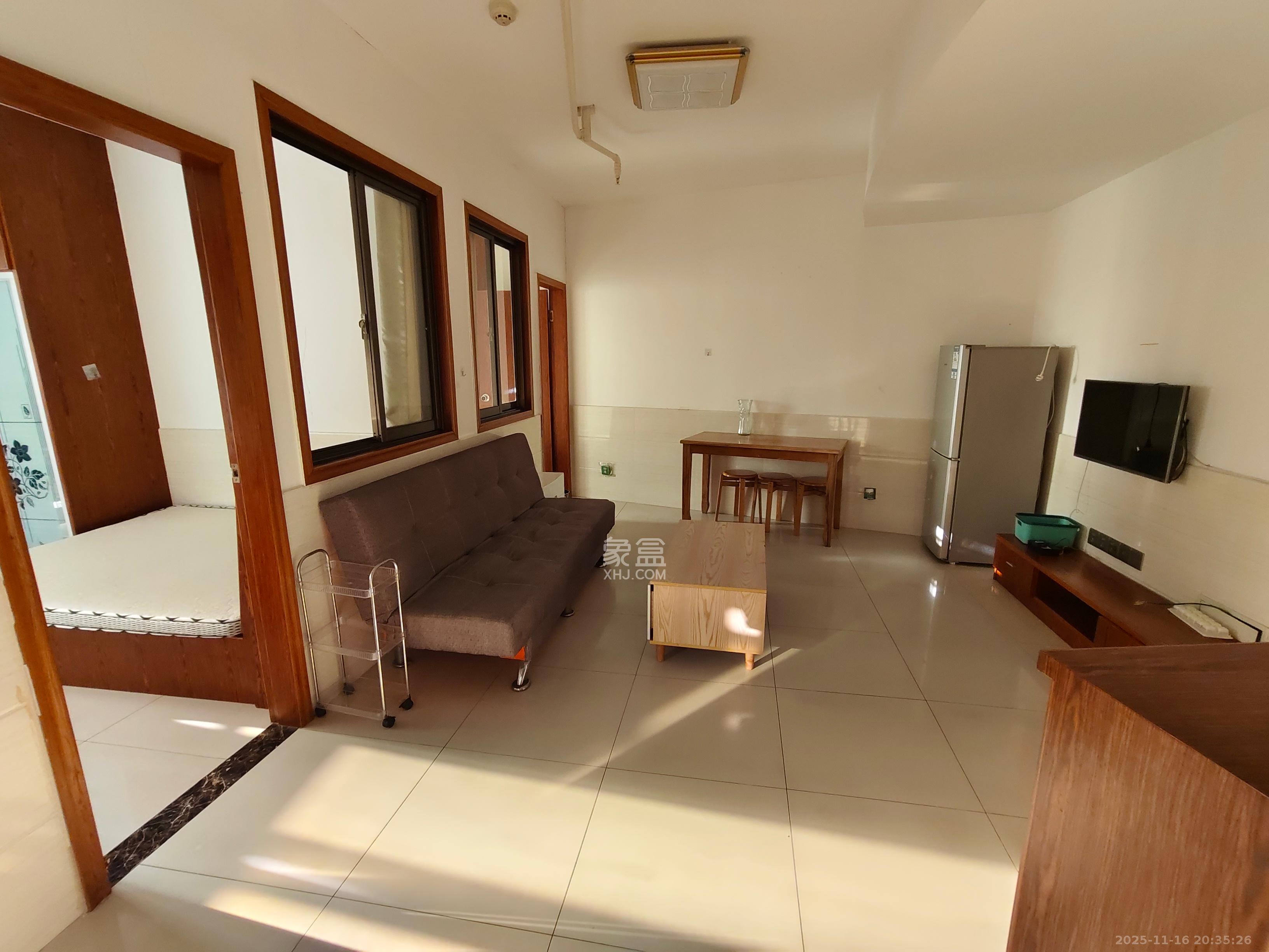 湖韵佳苑  2室1厅1卫    1700.0元/月