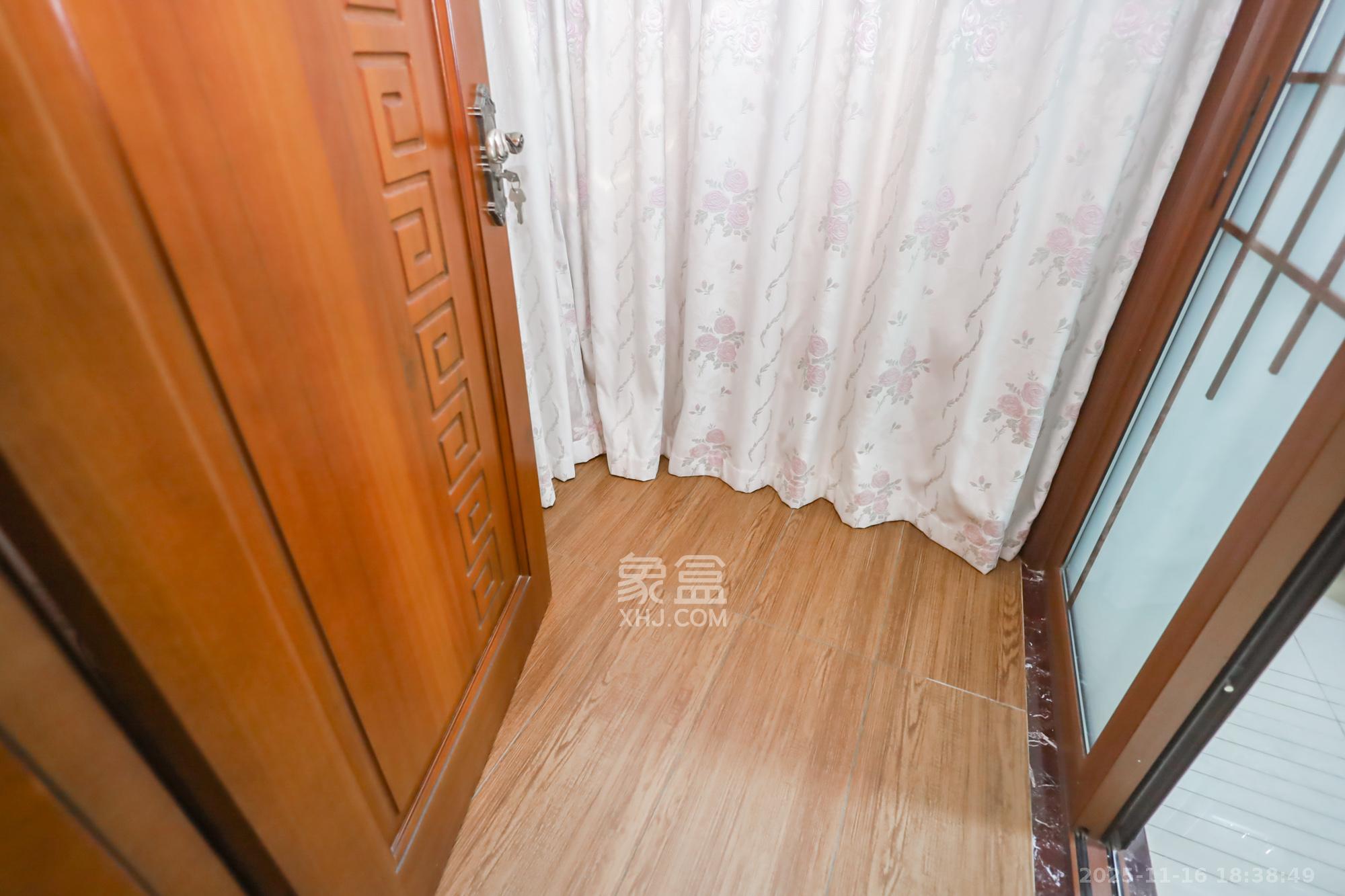 西山汇景一、二期 4室2厅2卫 356.0万 西山汇景一、二期 4室2厅2卫 356.0万其他