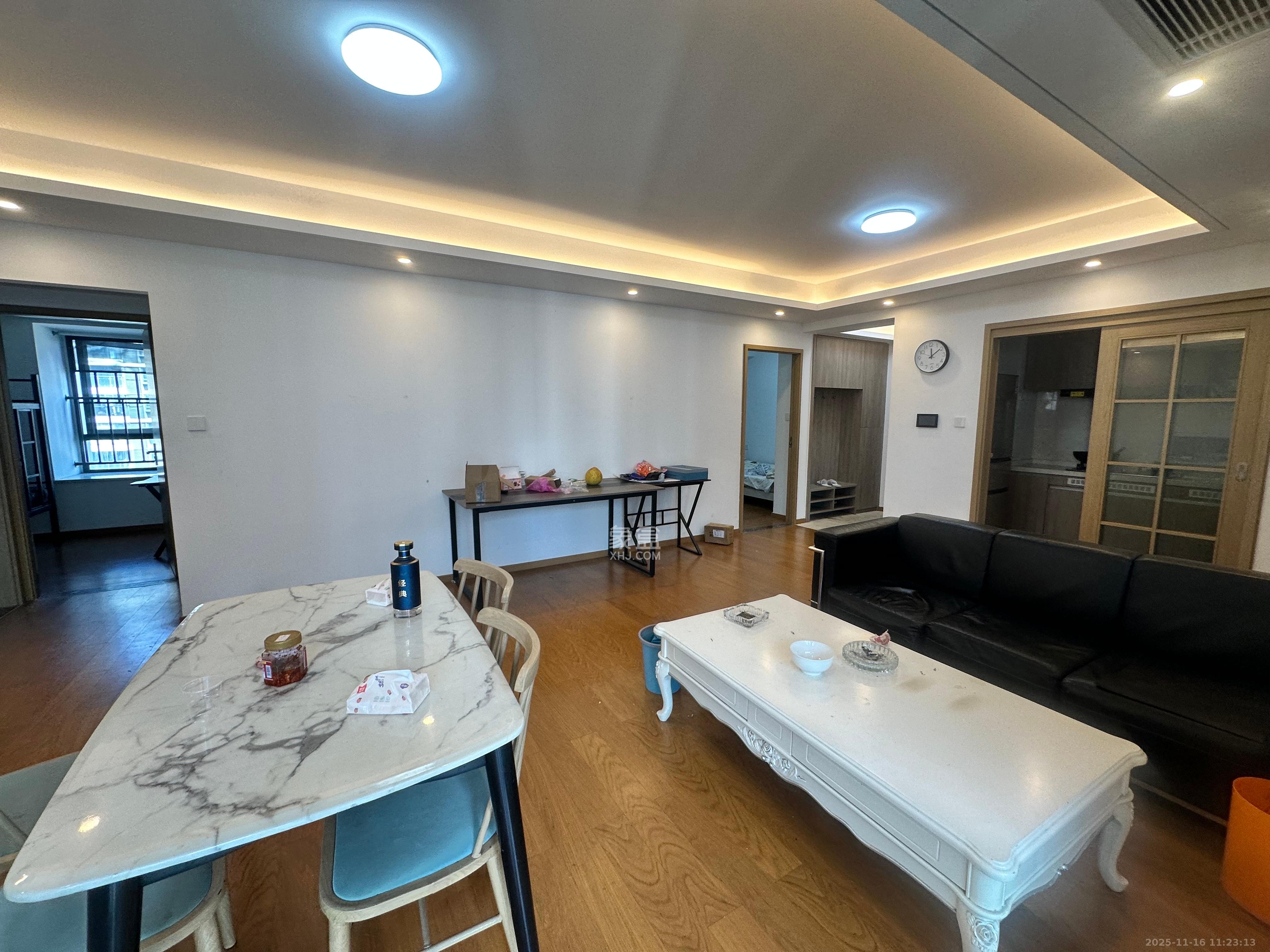 清控湖山雅居南区  4室2厅2卫    2700.0元/月室内图