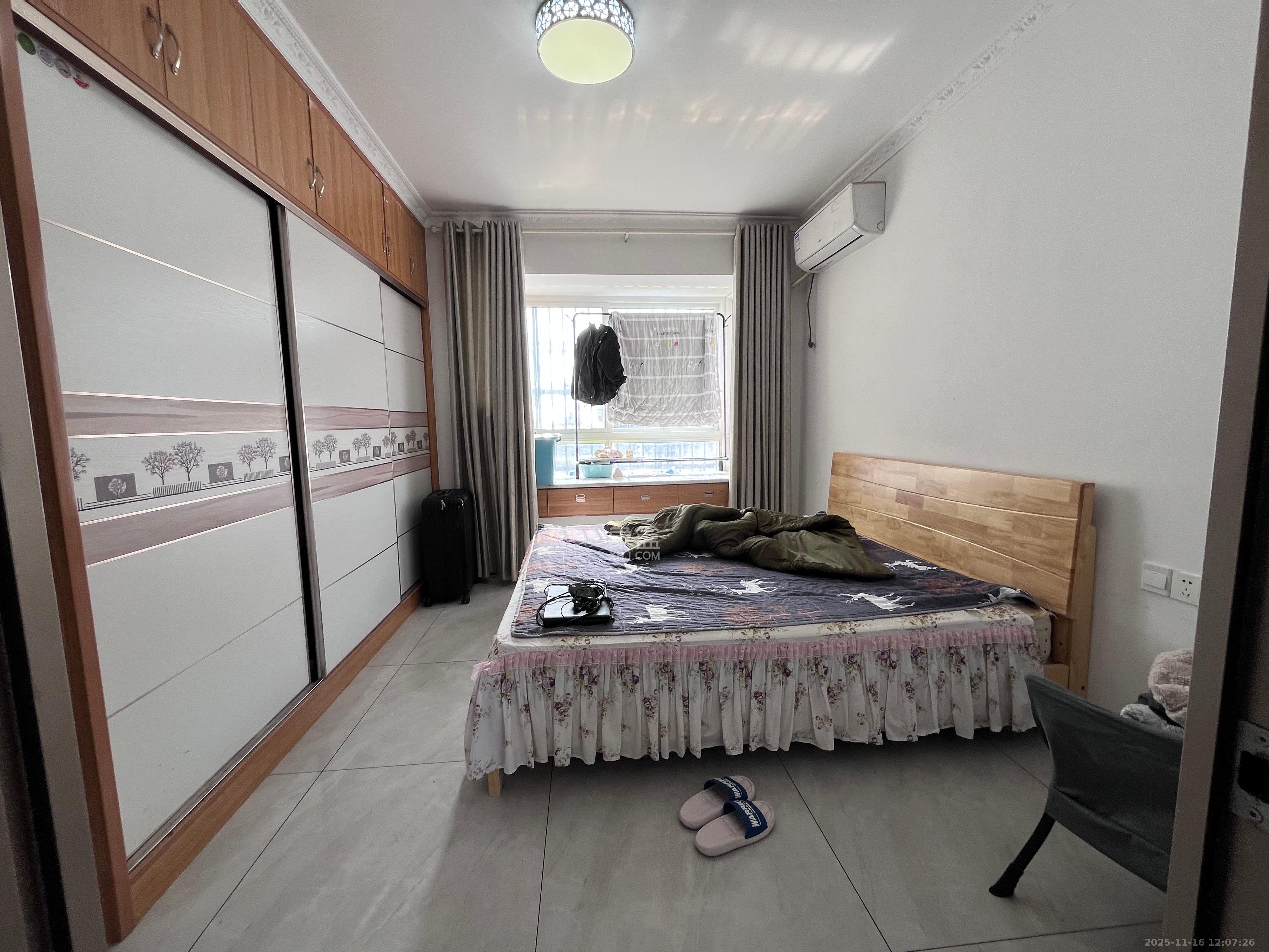 和润园一、二期 3室2厅2卫 2000.0元/月 和润园一、二期 3室2厅2卫 2000.0元/月室内图