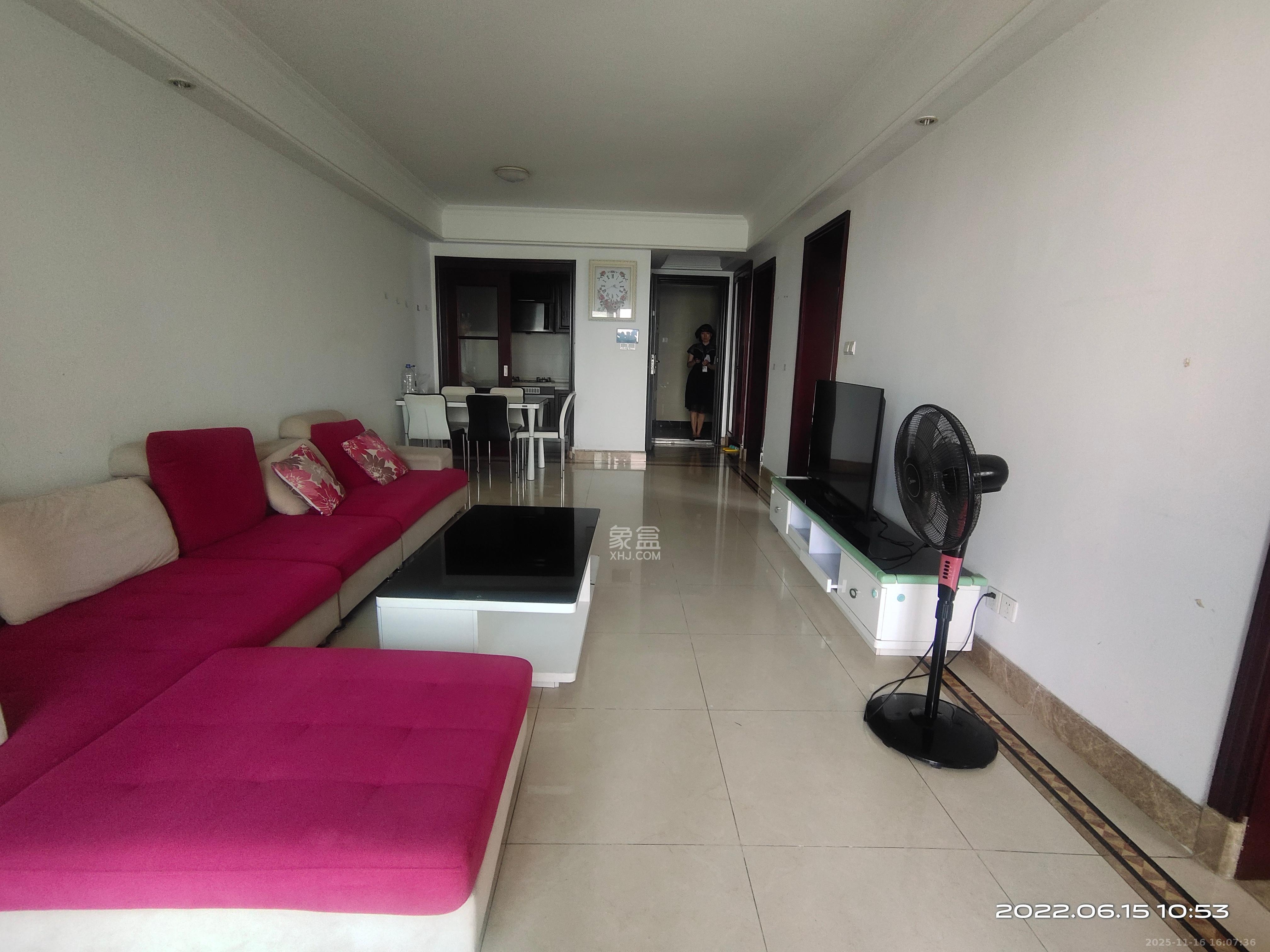 中海国际一期  3室2厅1卫    1900.0元/月室内图