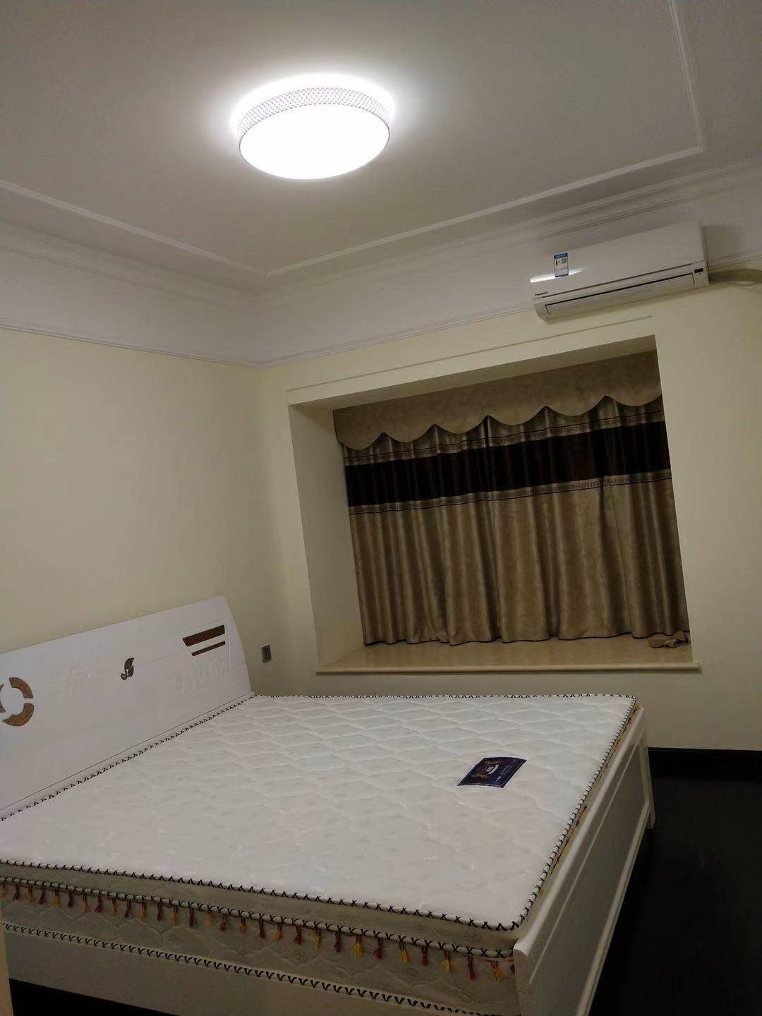 滨江海岸三期  2室2厅2卫    3200.0元/月室内图