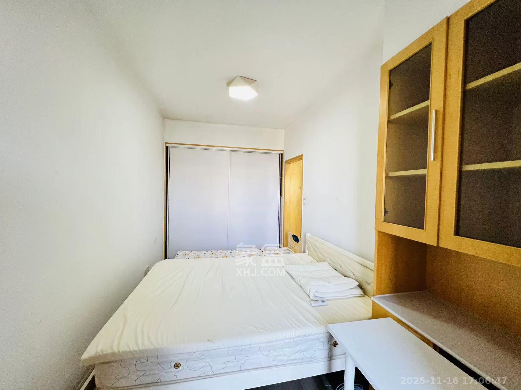 城市森林  1室1厅1卫    1800.0元/月室内图