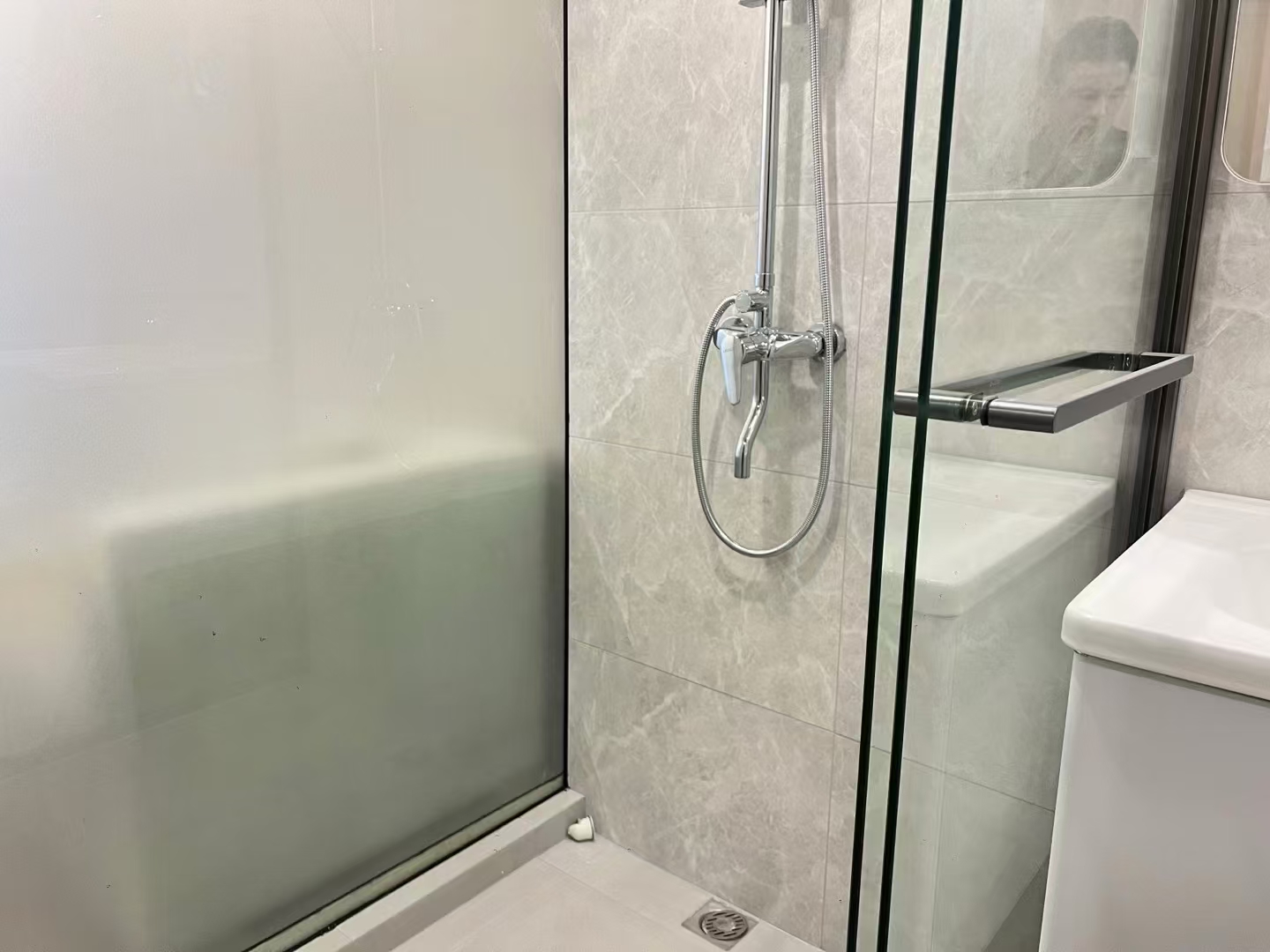 华侨城曦海岸1期 1室1厅1卫 1500.0元/月 华侨城曦海岸1期 1室1厅1卫 1500.0元/月室内图