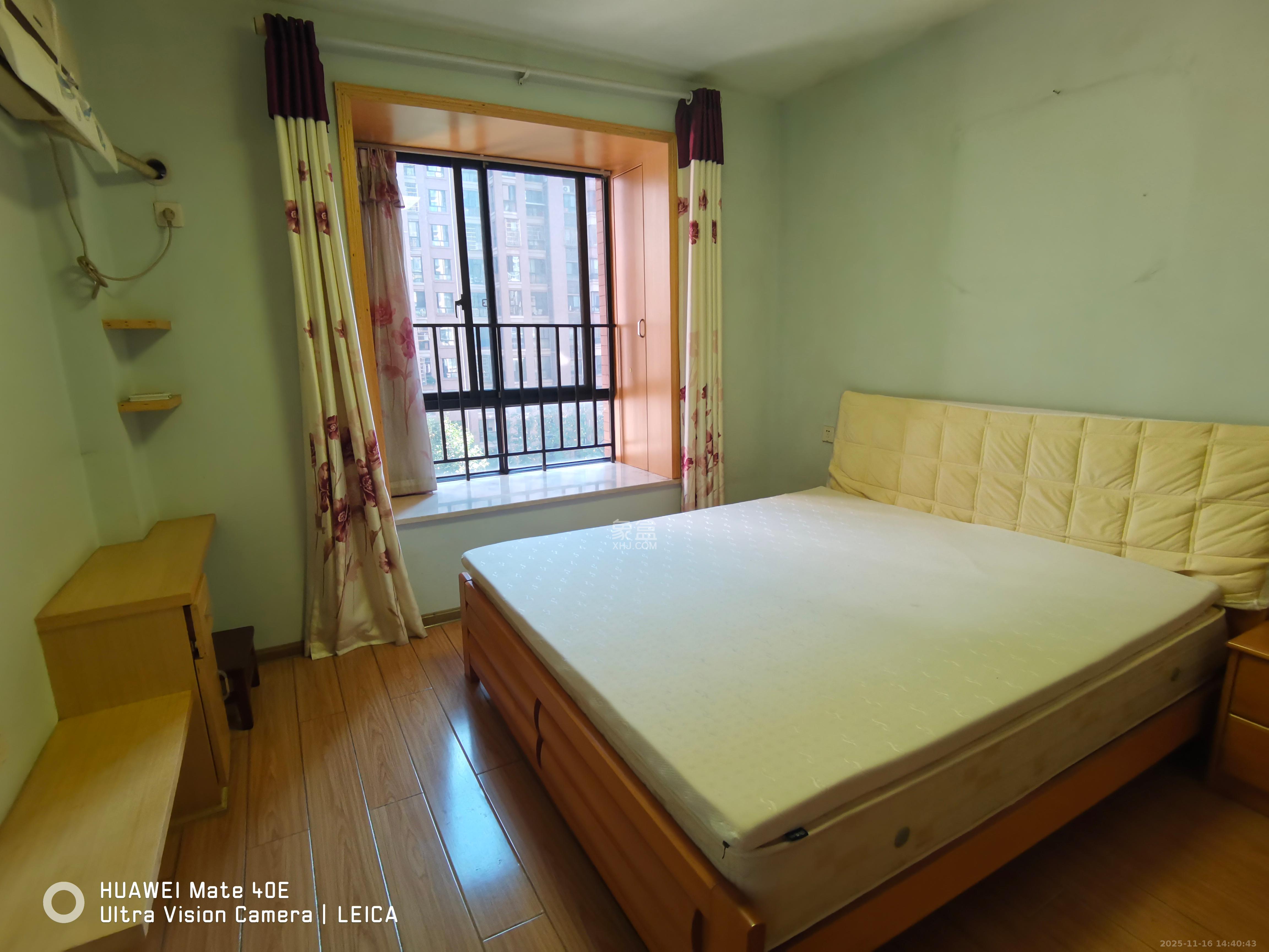 华润凤凰城一期 3室2厅1卫 1800.0元/月 华润凤凰城一期 3室2厅1卫 1800.0元/月室内图