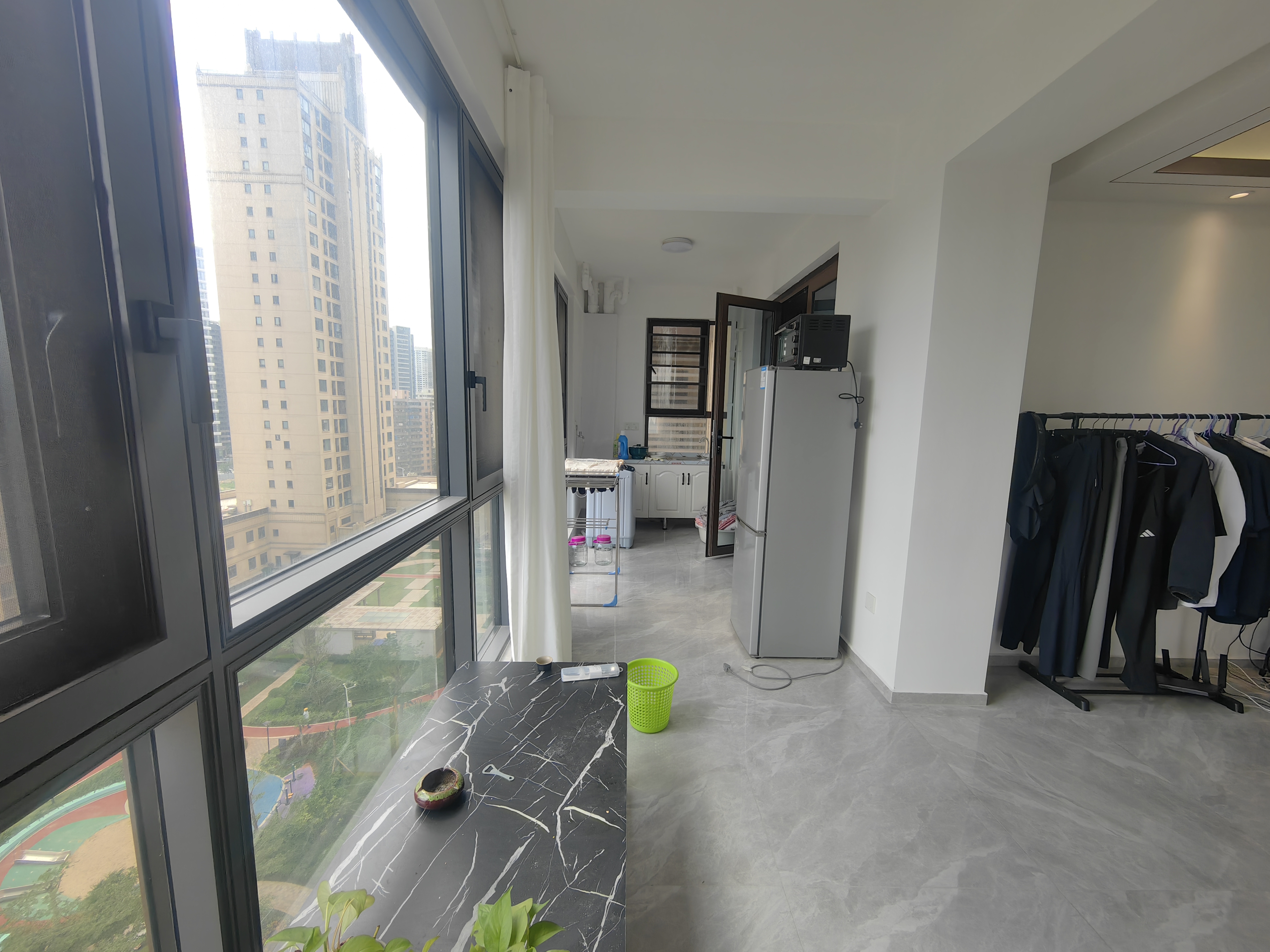 海航豪庭南苑  1室1厅1卫    3000.0元/月室内图