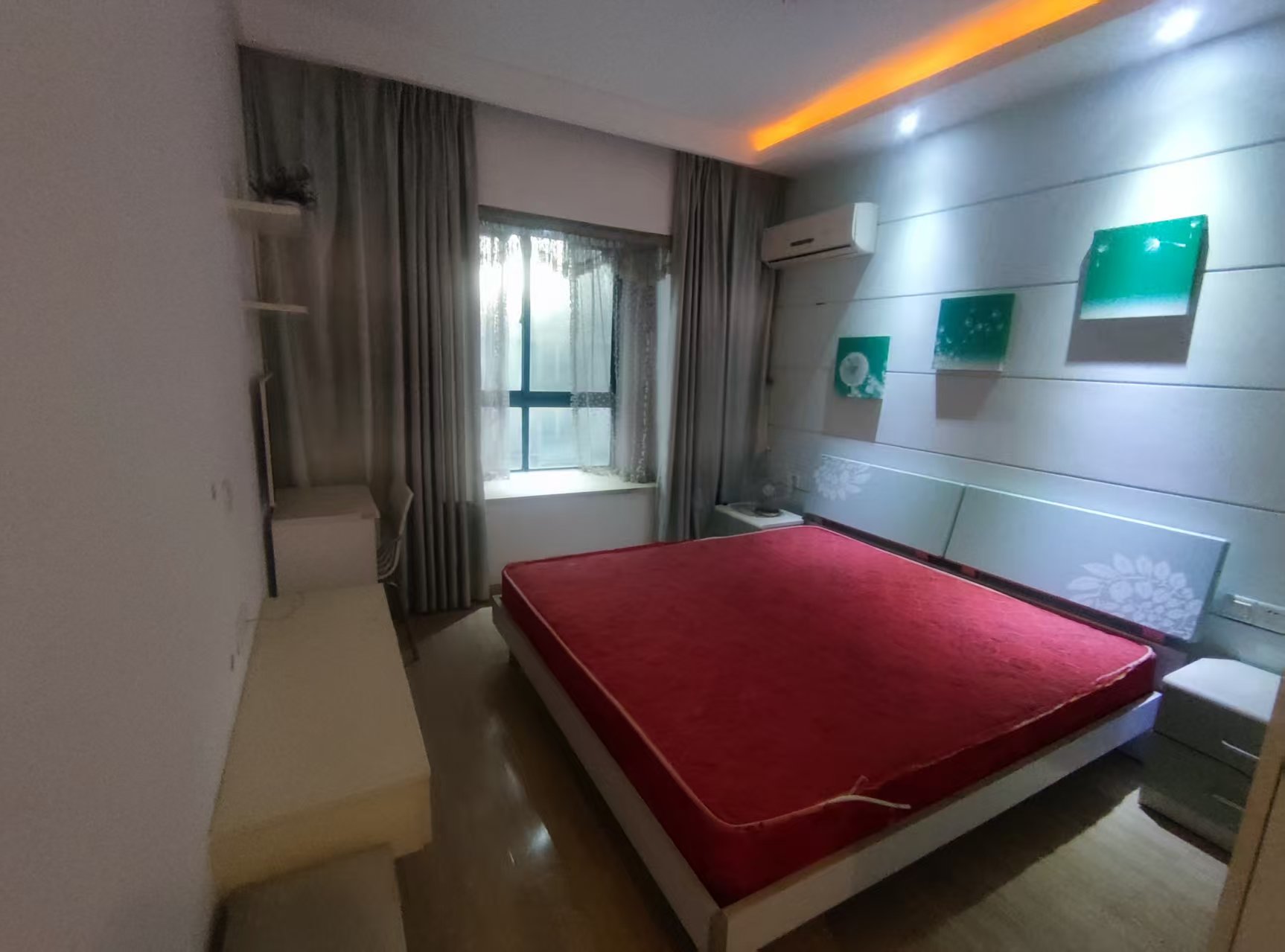 世纪嘉苑  4室2厅2卫    2600.0元/月室内图