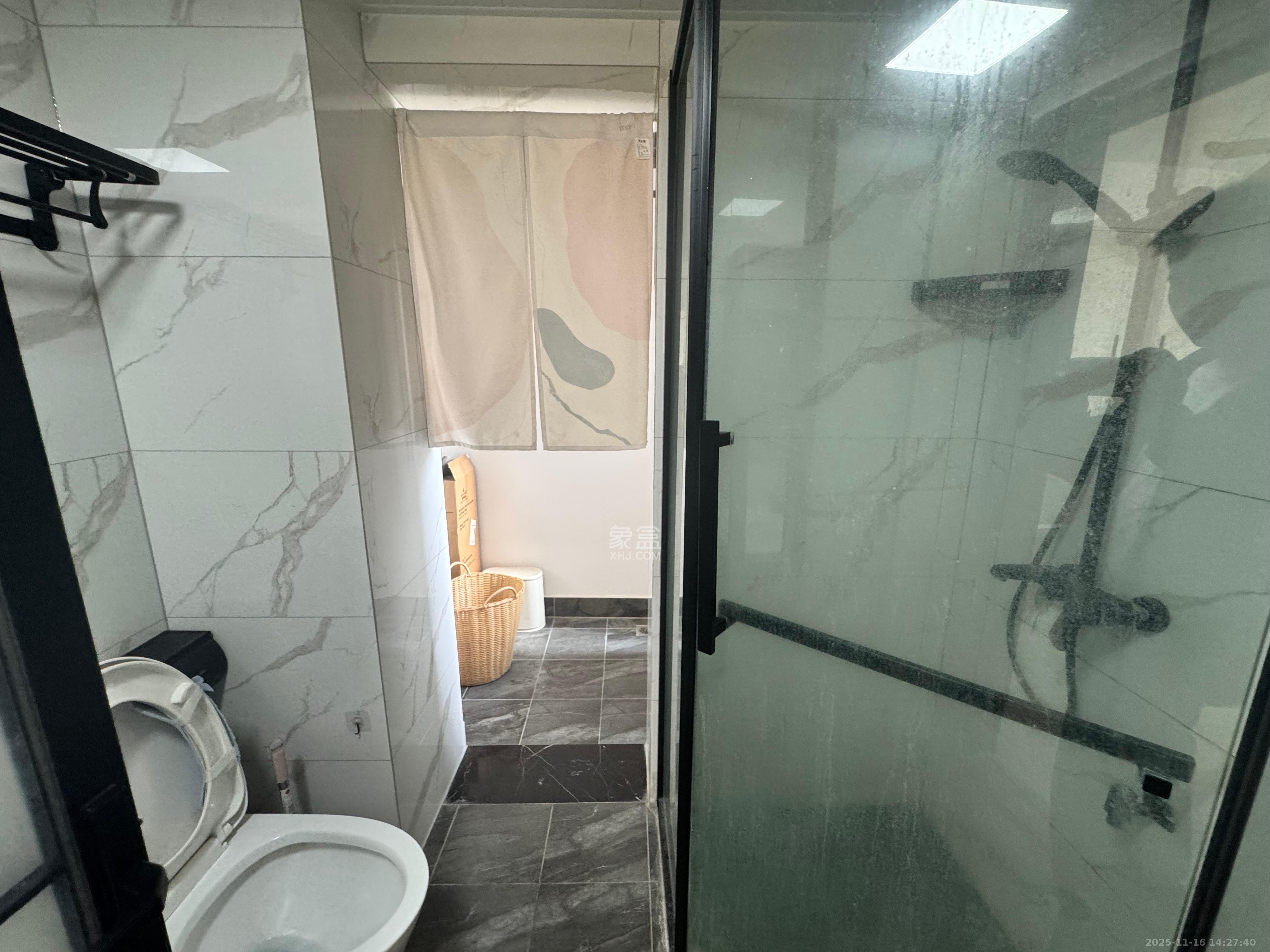 新新花园 2室1厅1卫 2600.0元/月 新新花园 2室1厅1卫 2600.0元/月室内图