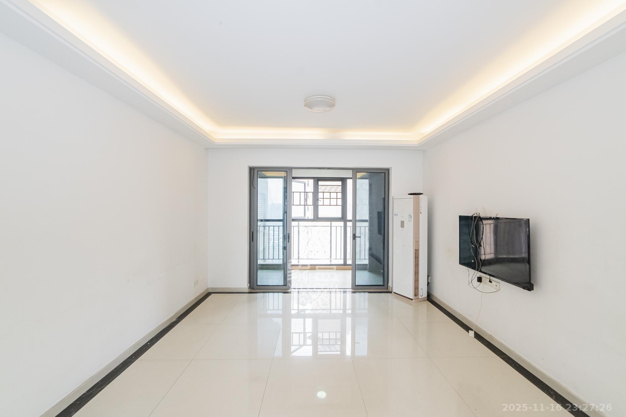 珠江郦城薰衣道  4室2厅2卫    132.0万