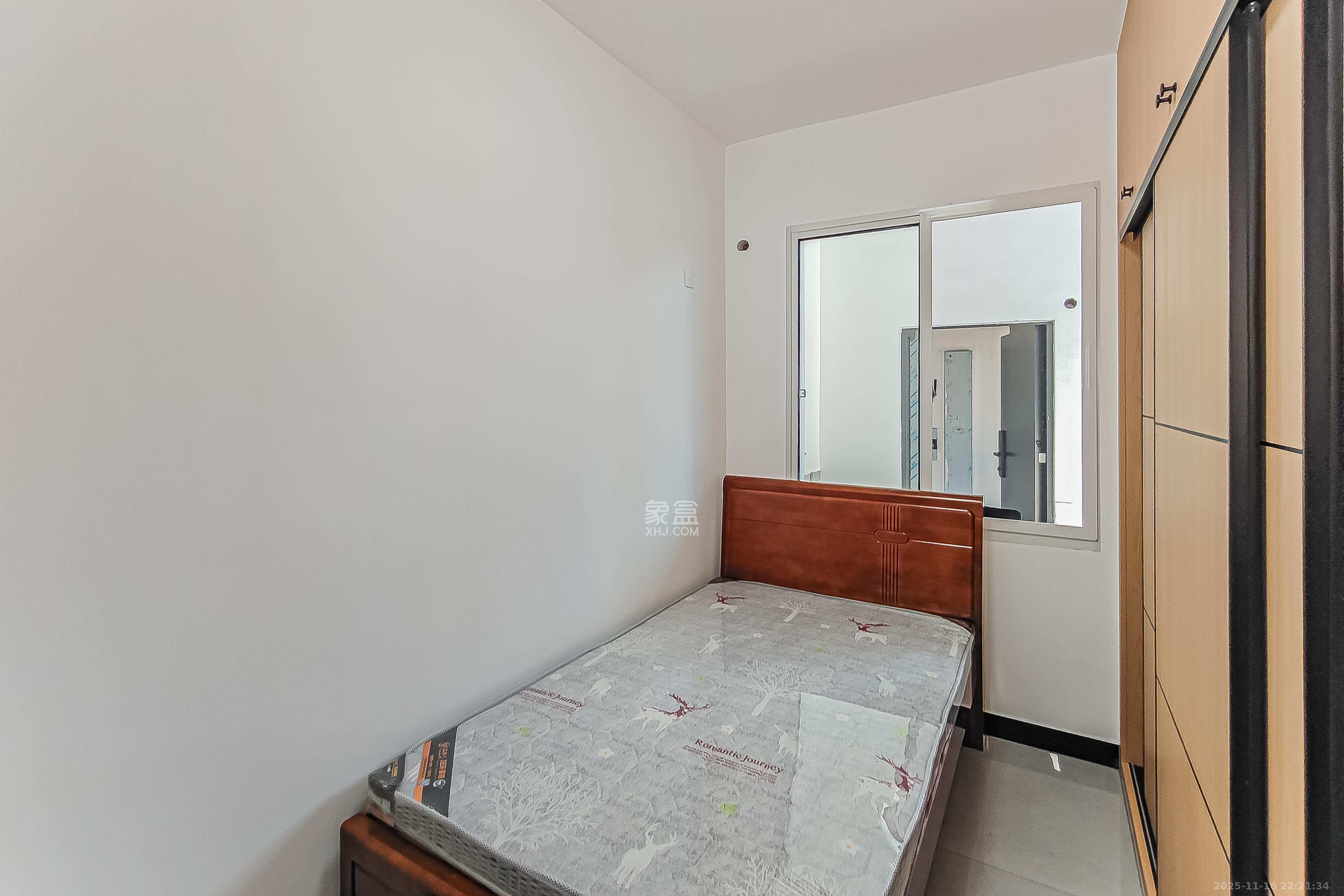 下碧湘街散盘 3室1厅1卫 122.0万 下碧湘街散盘 3室1厅1卫 122.0万卧室