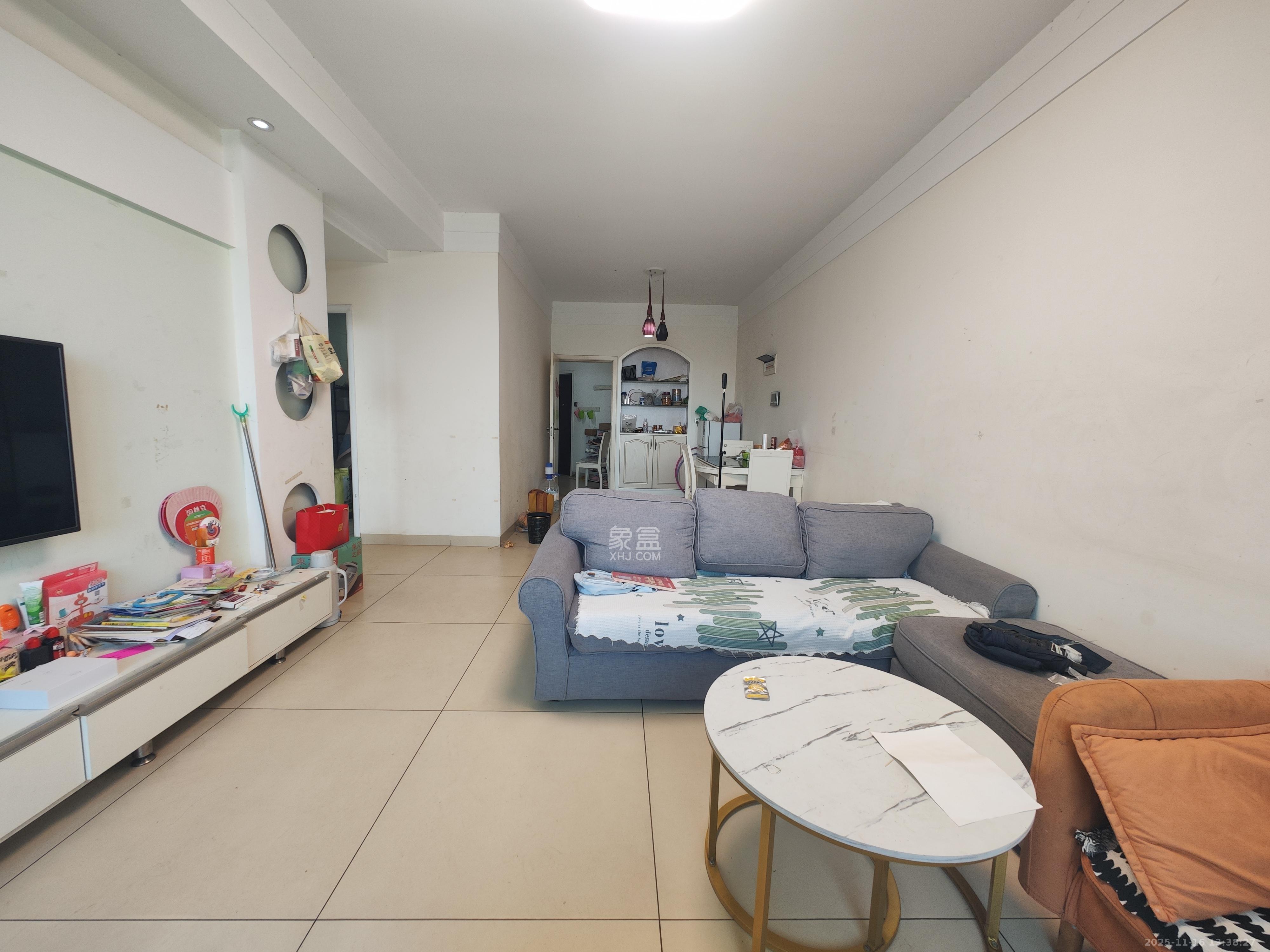 汀湘十里  1室0厅0卫    1900.0元/月