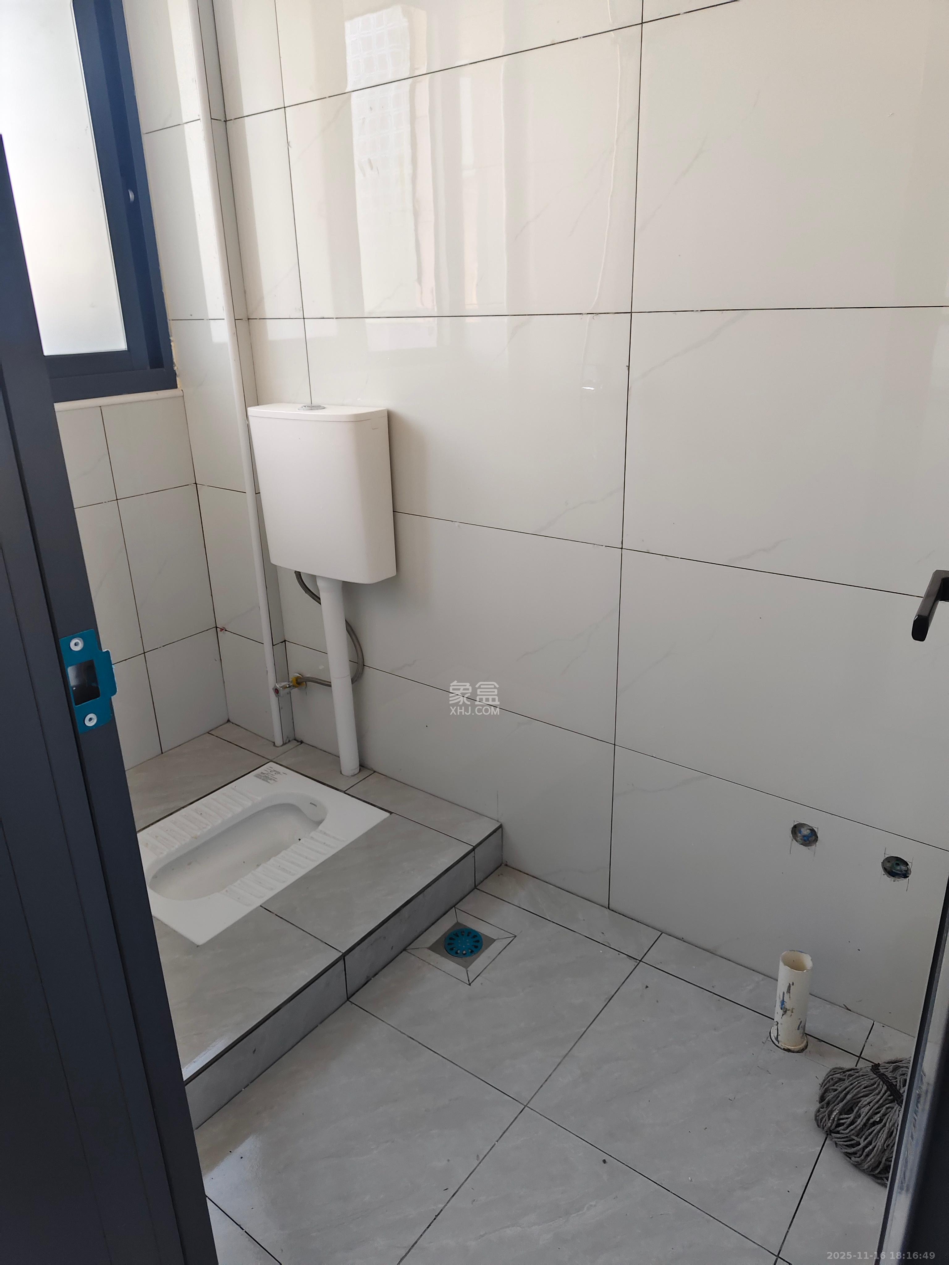 涂家冲社区(涂新小区、农商银行宿舍) 1室0厅0卫 800.0元/月 涂家冲社区(涂新小区、农商银行宿舍) 1室0厅0卫 800.0元/月室内图