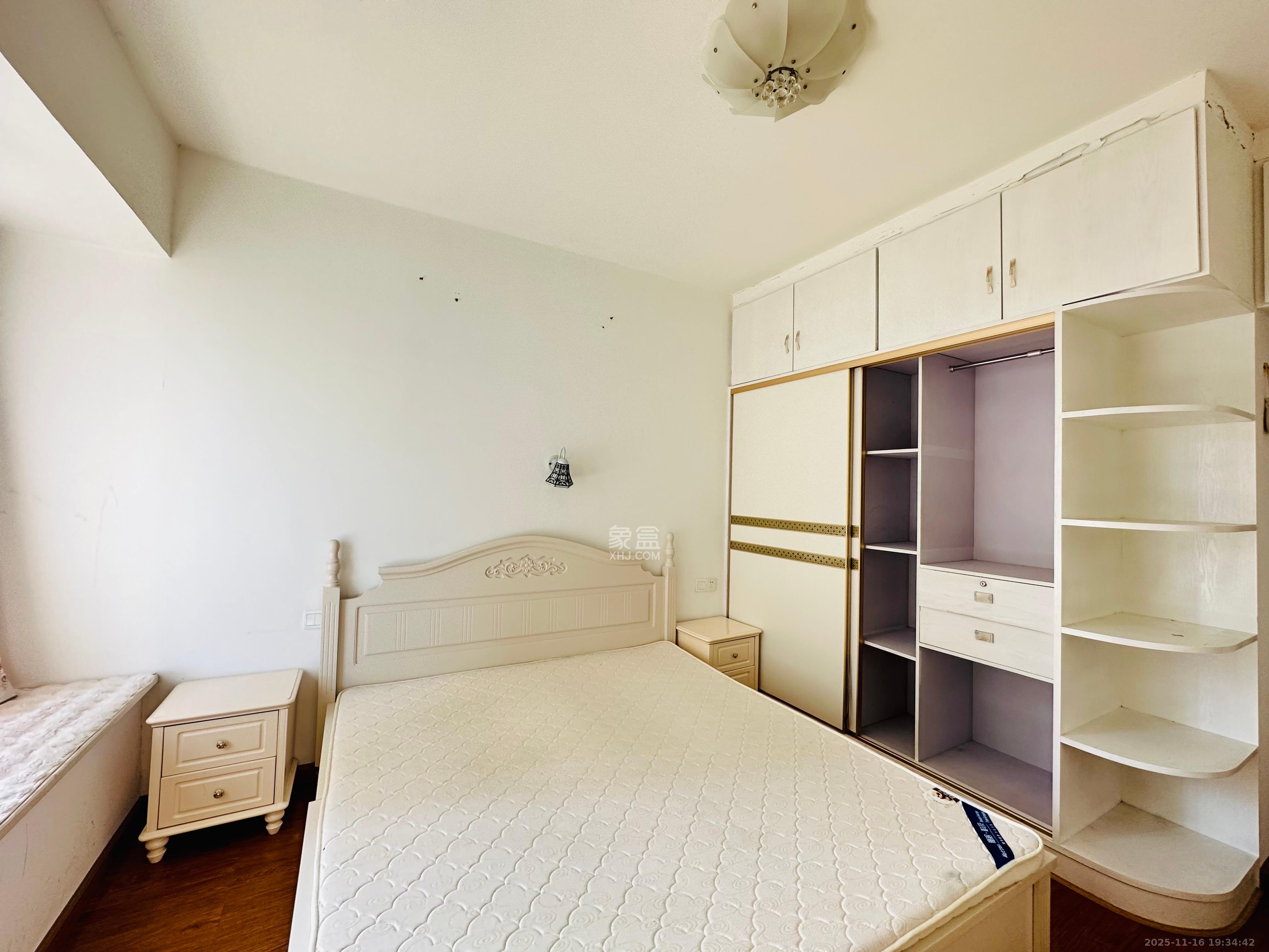 中房F联邦  2室2厅1卫    2600.0元/月室内图