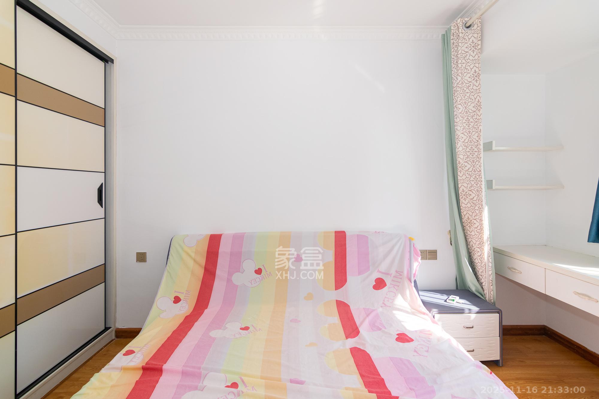 新城国际花都 2室2厅1卫 39.0万 新城国际花都 2室2厅1卫 39.0万卧室