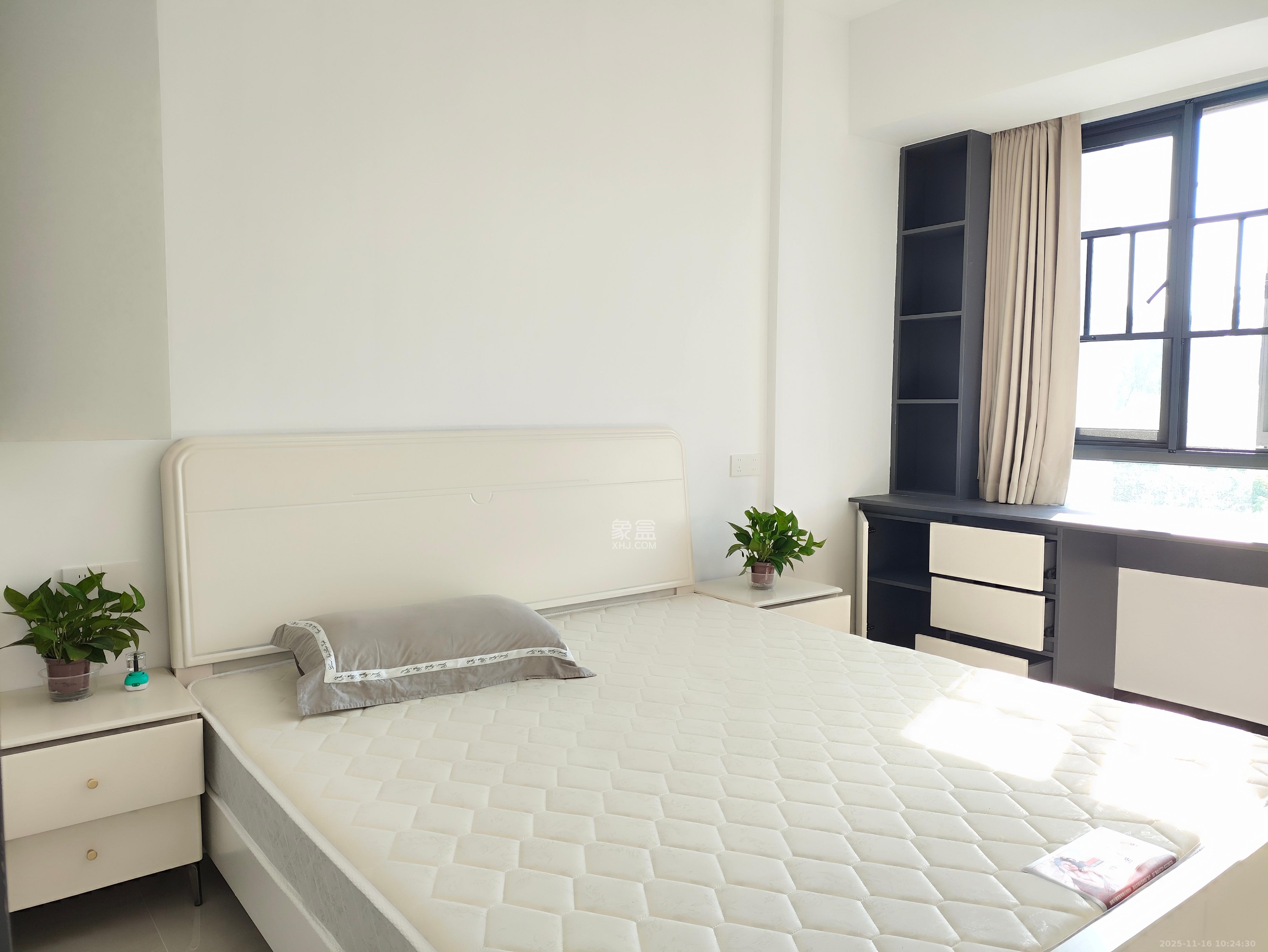 湖湘时代名邸公园壹号  1室0厅0卫    2400.0元/月室内图