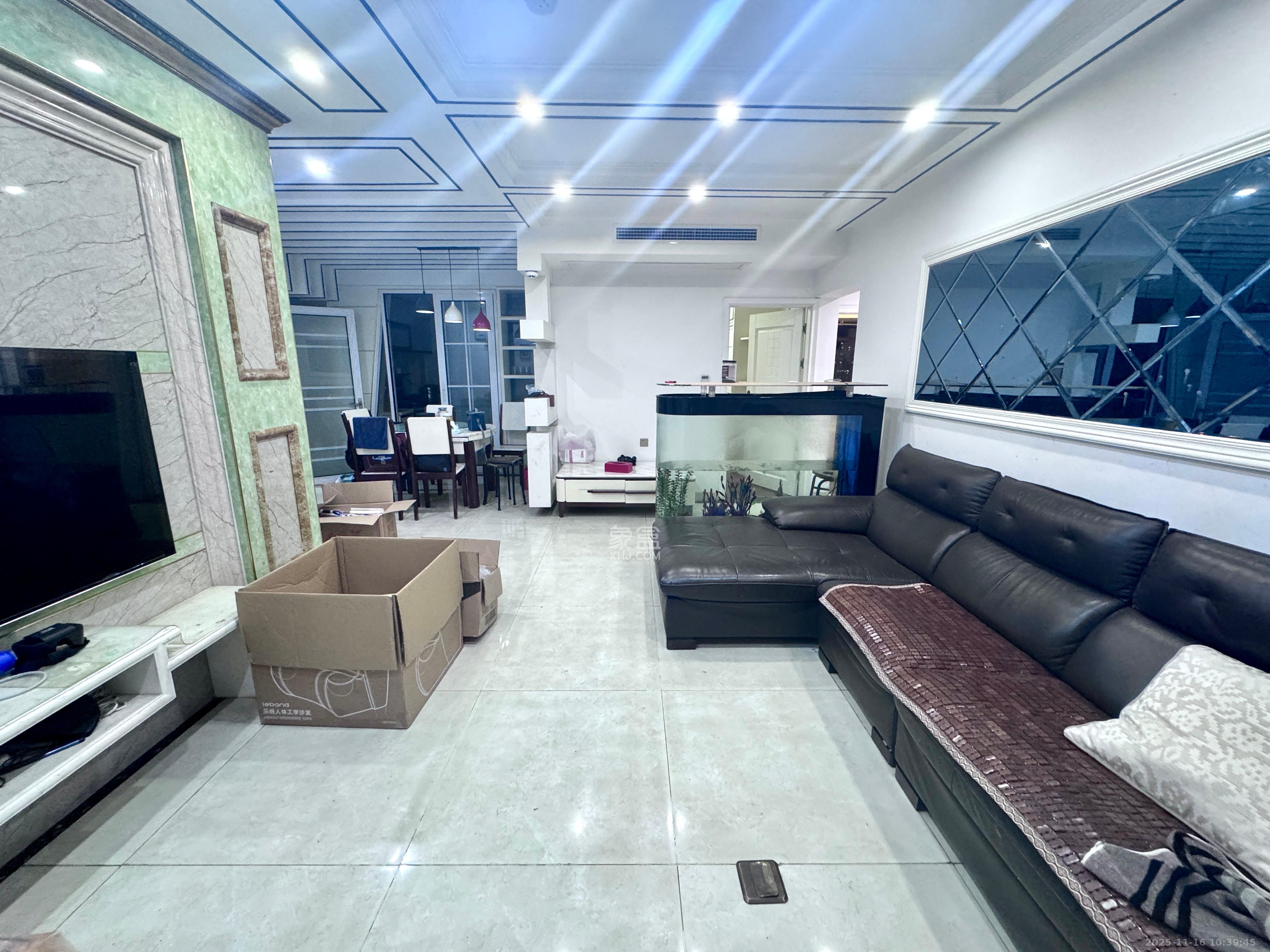 嘉宇盛世华章  3室2厅2卫    2800.0元/月