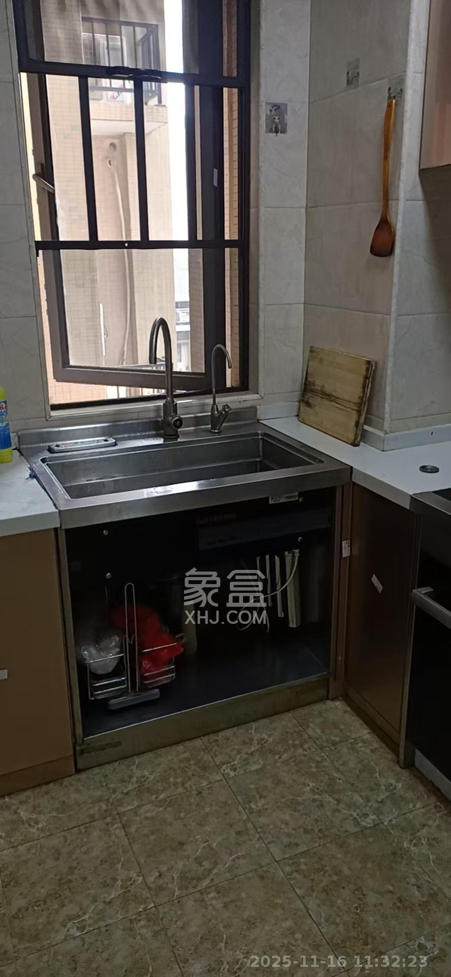 阳光城尚东湾青云苑  3室2厅2卫    2800.0元/月室内图