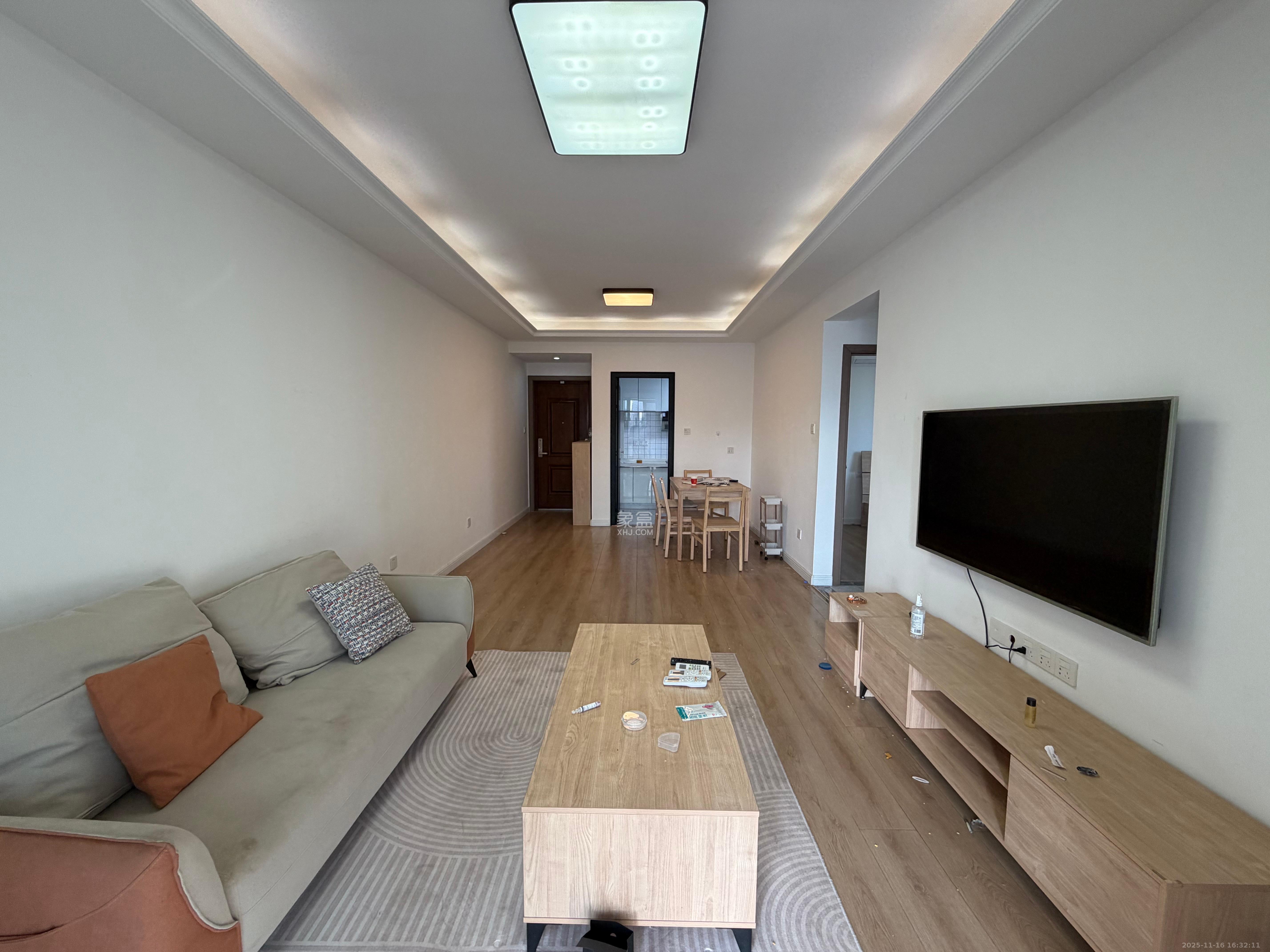 保利国际广场  3室2厅2卫    4000.0元/月室内图