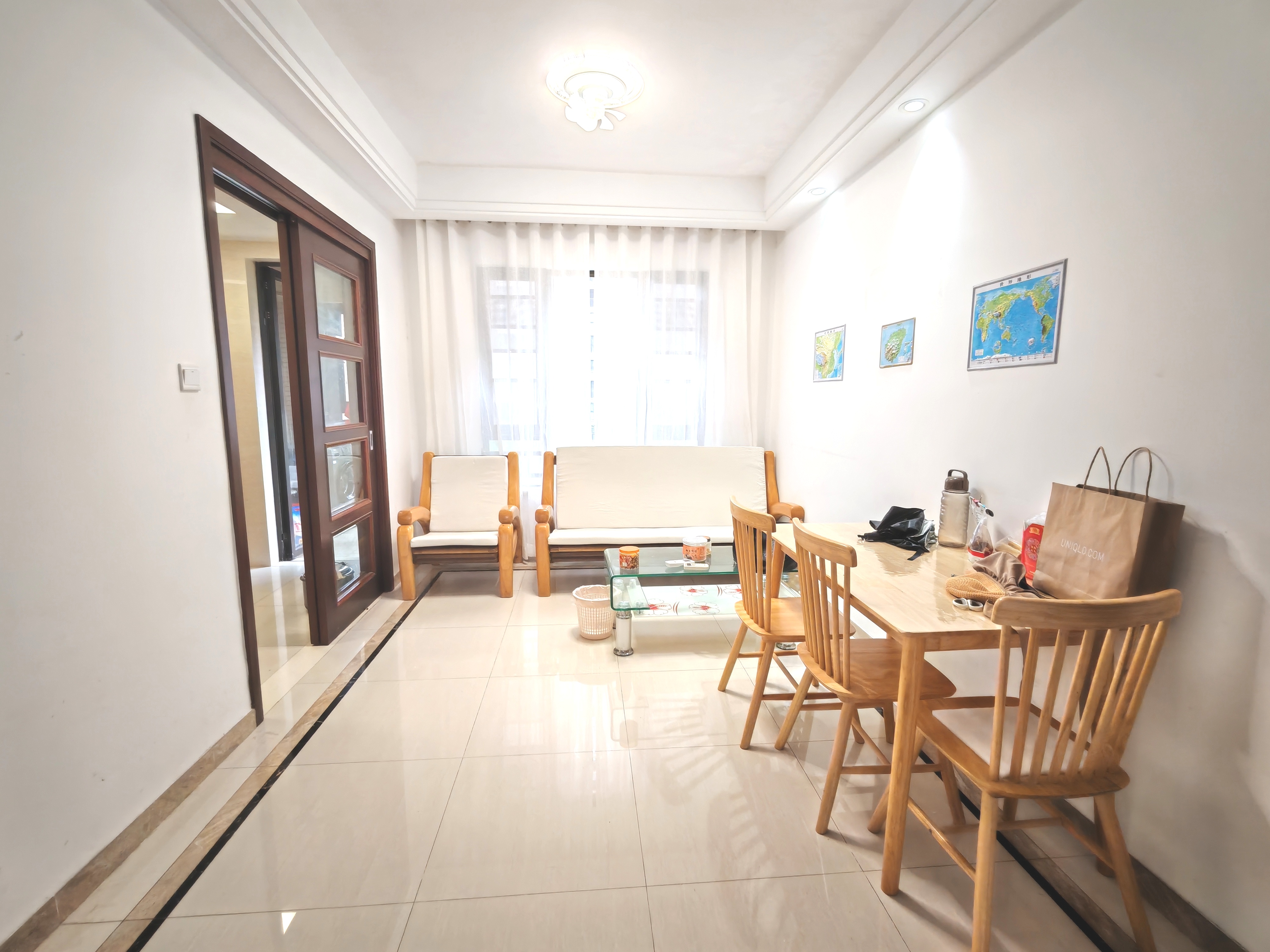 中海锦城  3室2厅2卫    3300.0元/月室内图