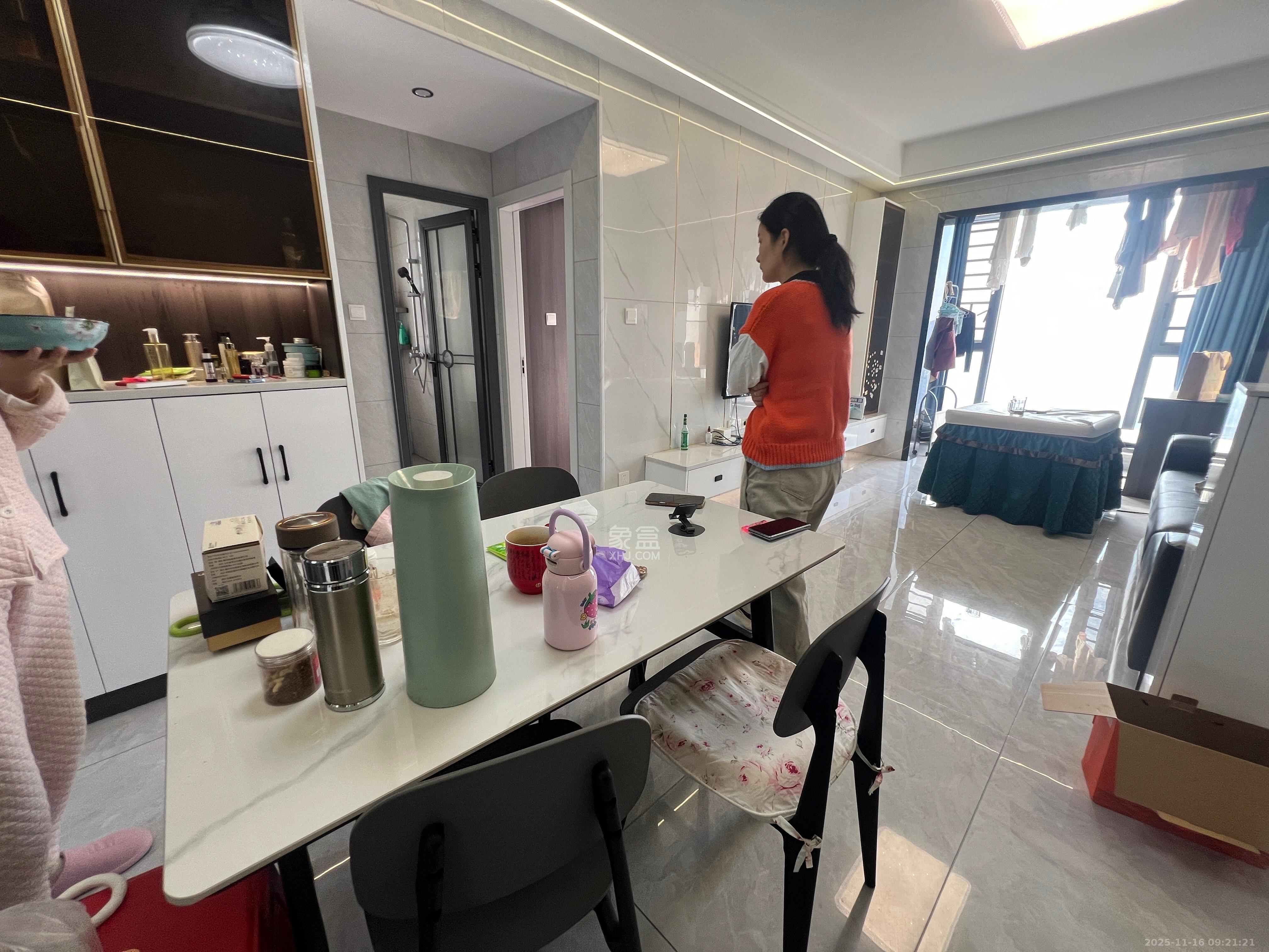 富力芙蓉新天地  2室1厅1卫    3000.0元/月室内图