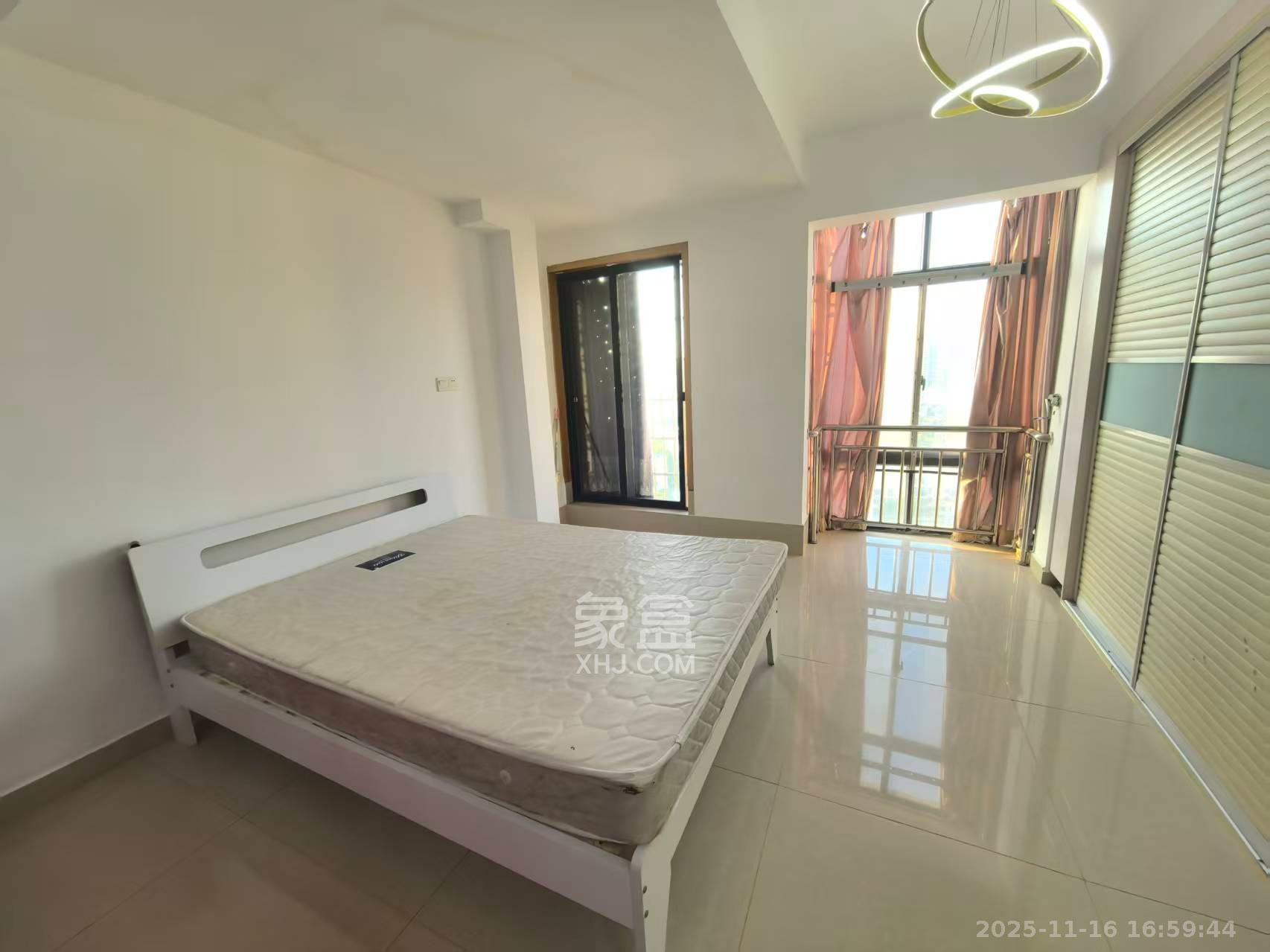 加加大街（华景苑）  1室1厅1卫    1300.0元/月室内图