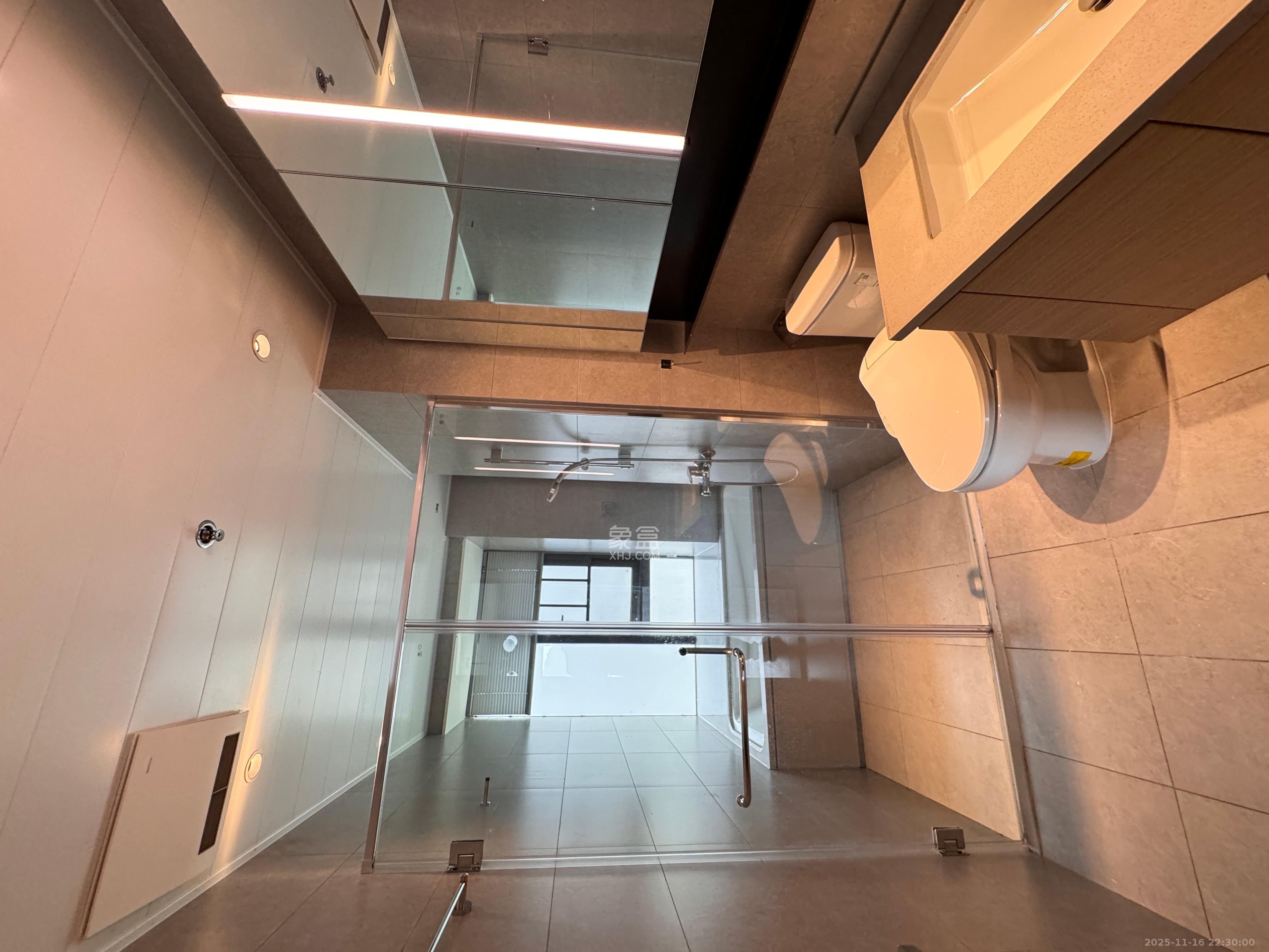 时代梅溪领峰  4室2厅2卫    5000.0元/月室内图