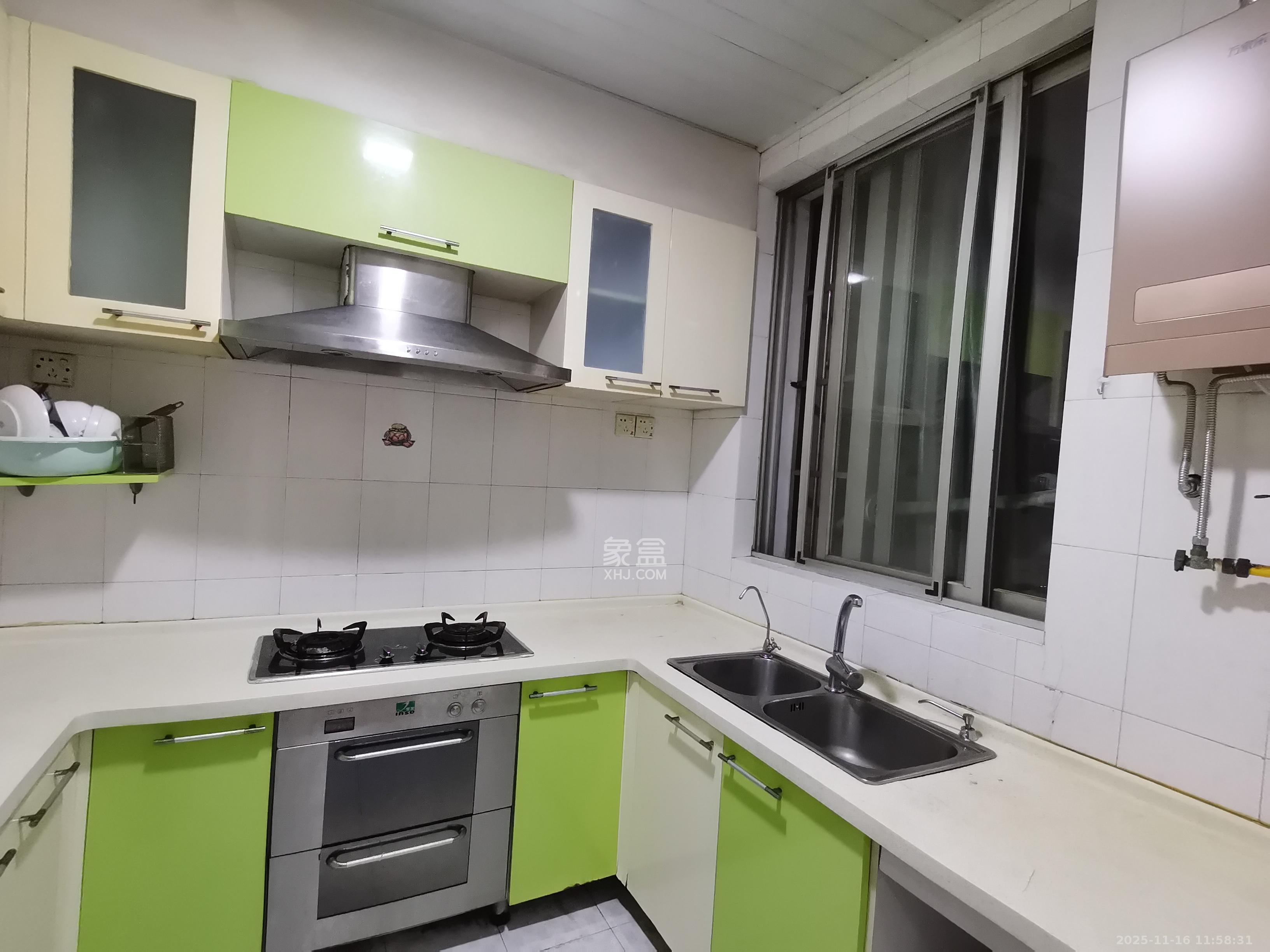 省建苑小区  4室2厅2卫    3500.0元/月室内图