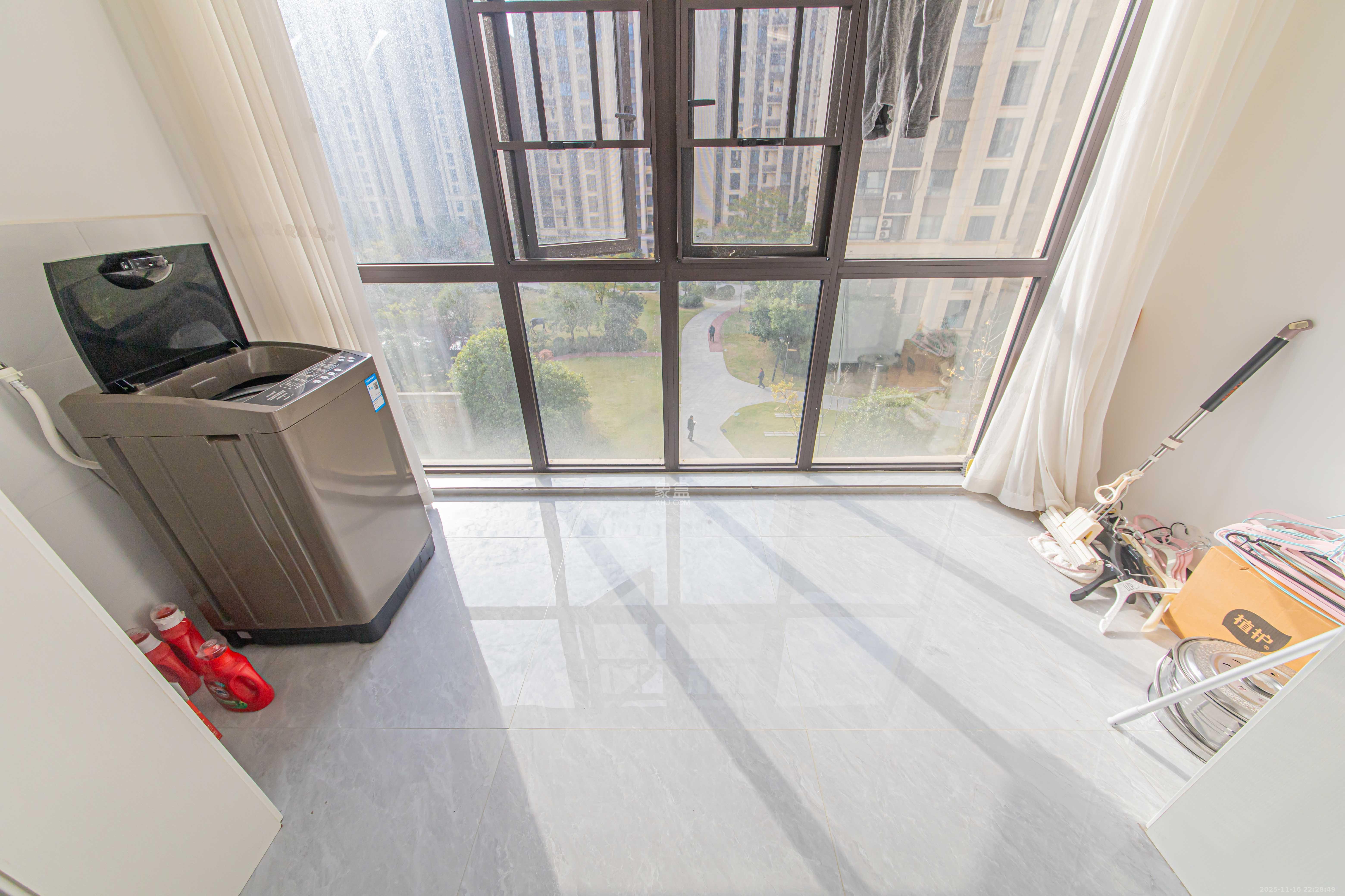 北辰中央公园DF区  3室2厅1卫    96.0万阳台