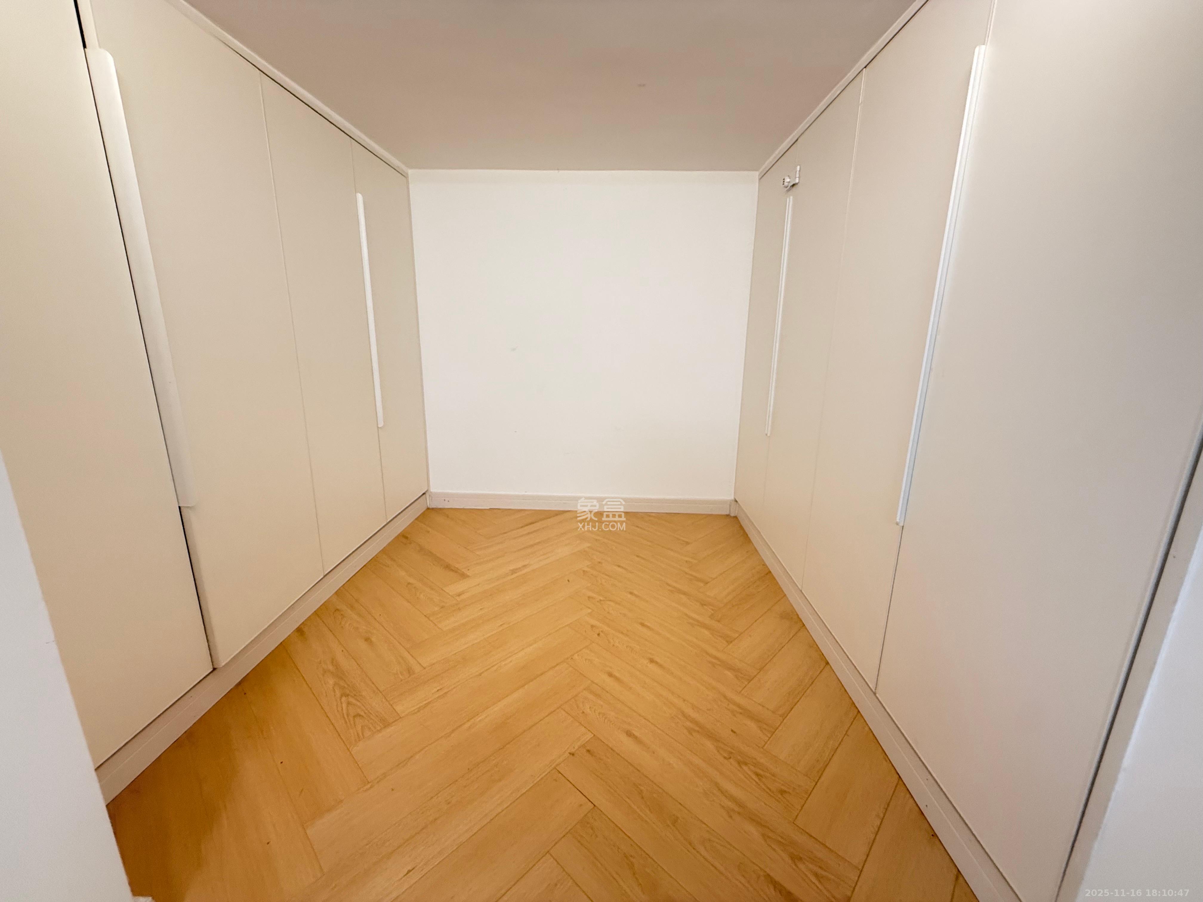 珠江花城好世界  1室0厅0卫    2200.0元/月室内图