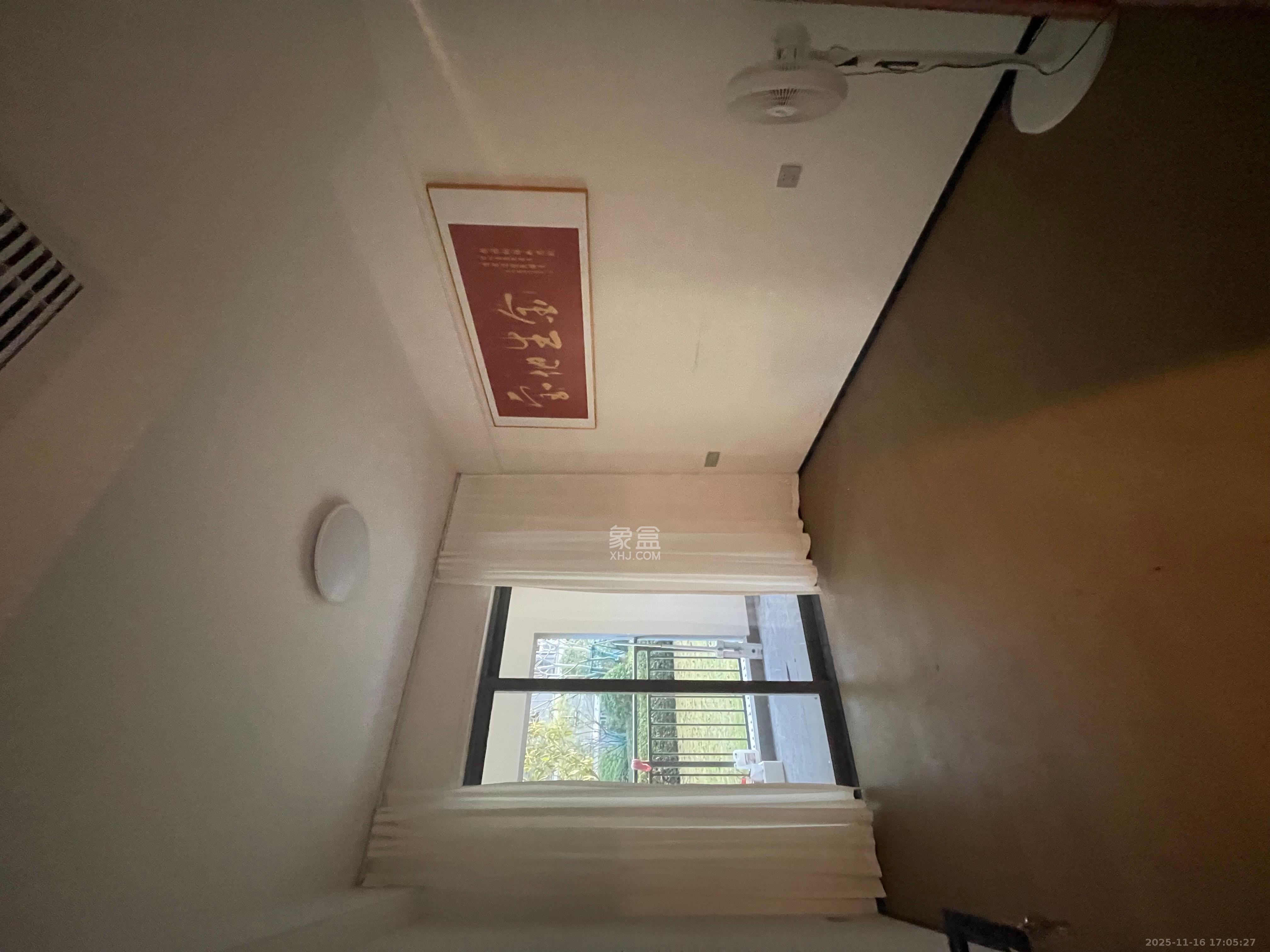 中海寰宇天下  5室2厅2卫    3200.0元/月室内图