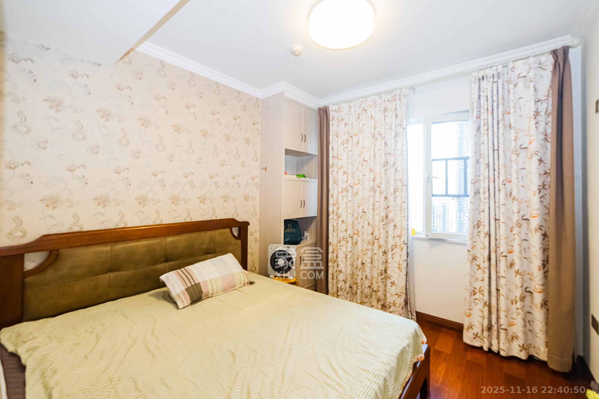 北辰三角洲E6区 3室1厅1卫 135.0万 北辰三角洲E6区 3室1厅1卫 135.0万卧室