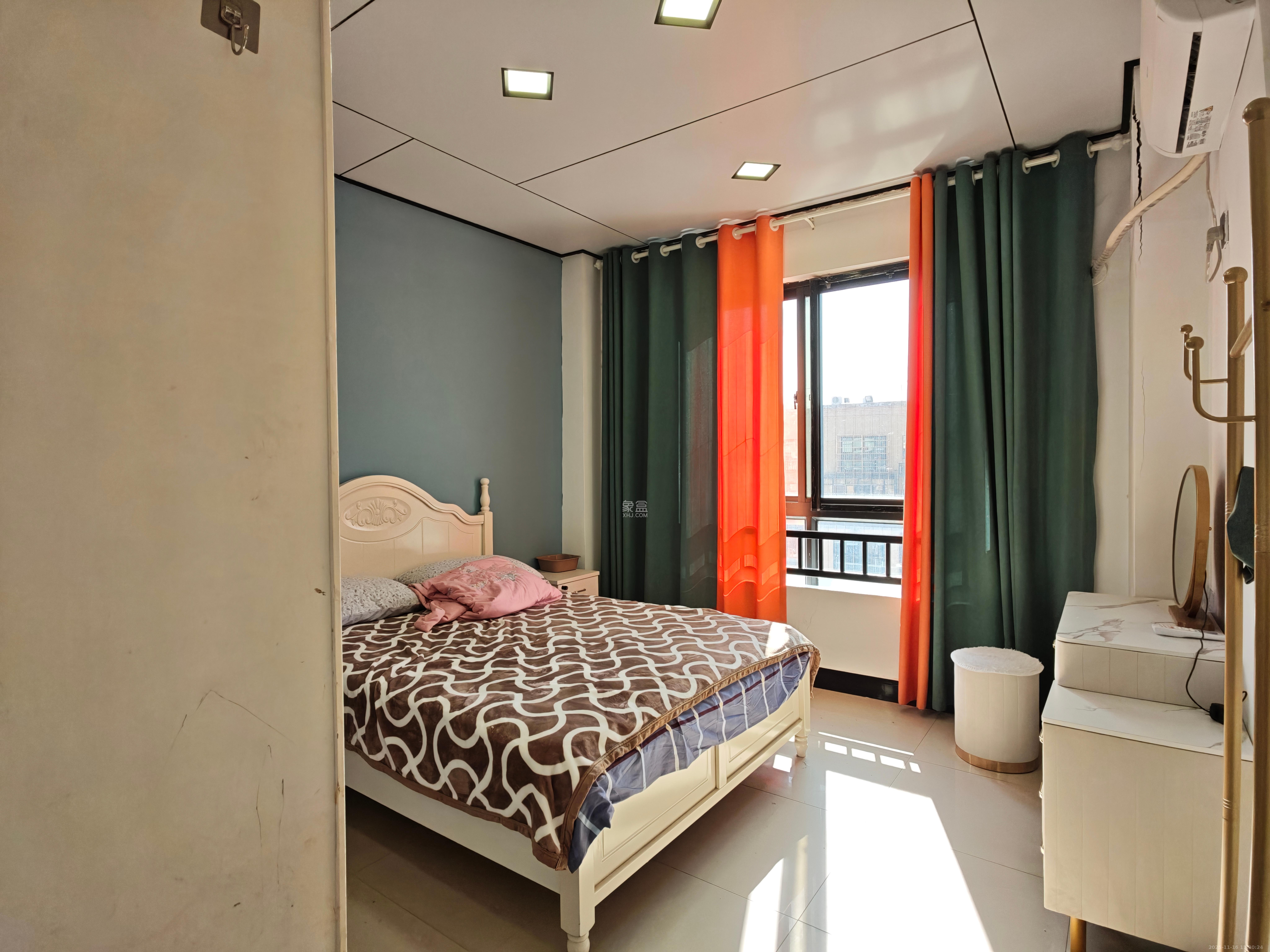 水岸天际（一期、二期）  2室2厅1卫    1800.0元/月室内图