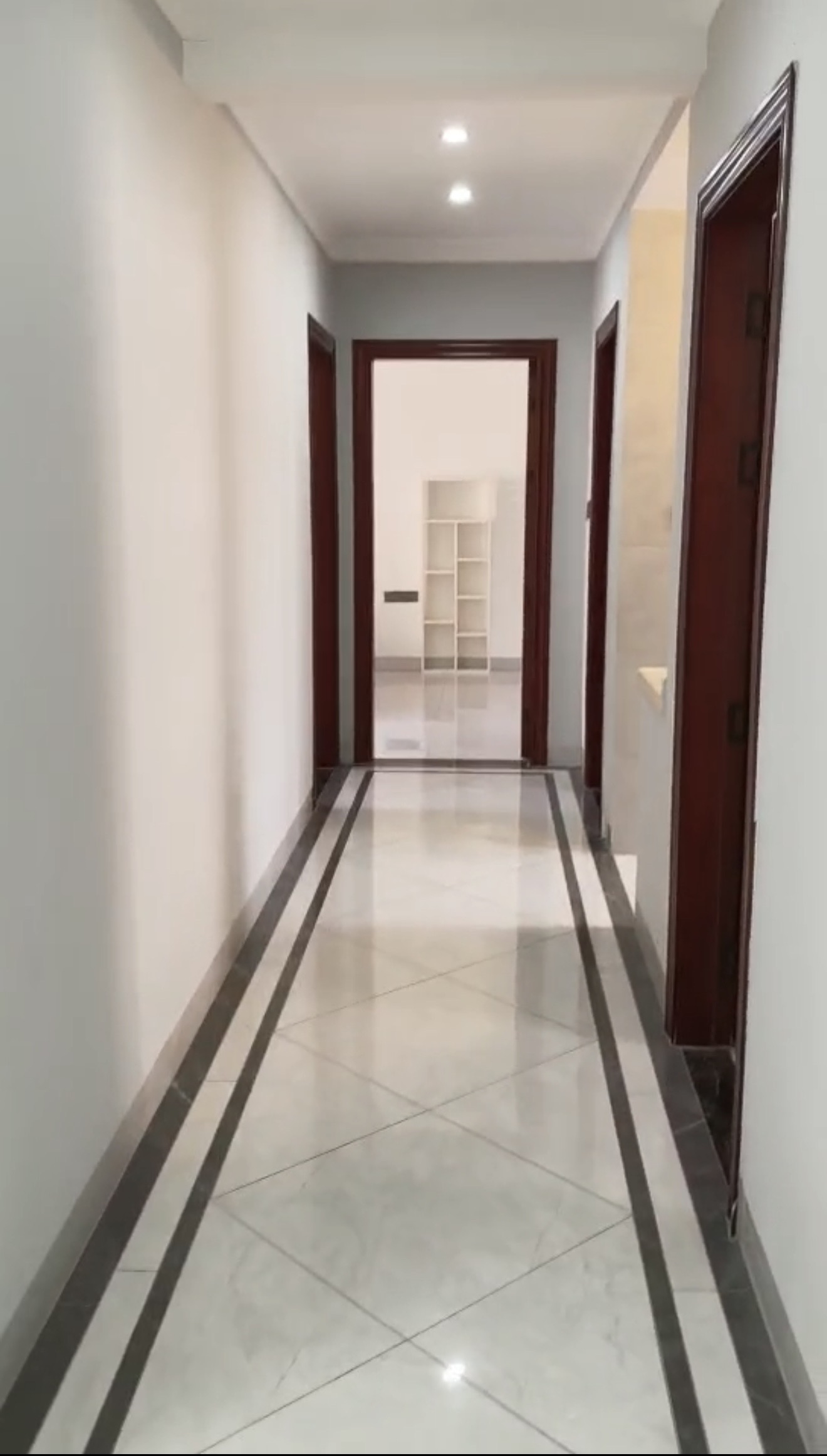 美舍嘉苑一期  4室2厅2卫    4300.0元/月室内图