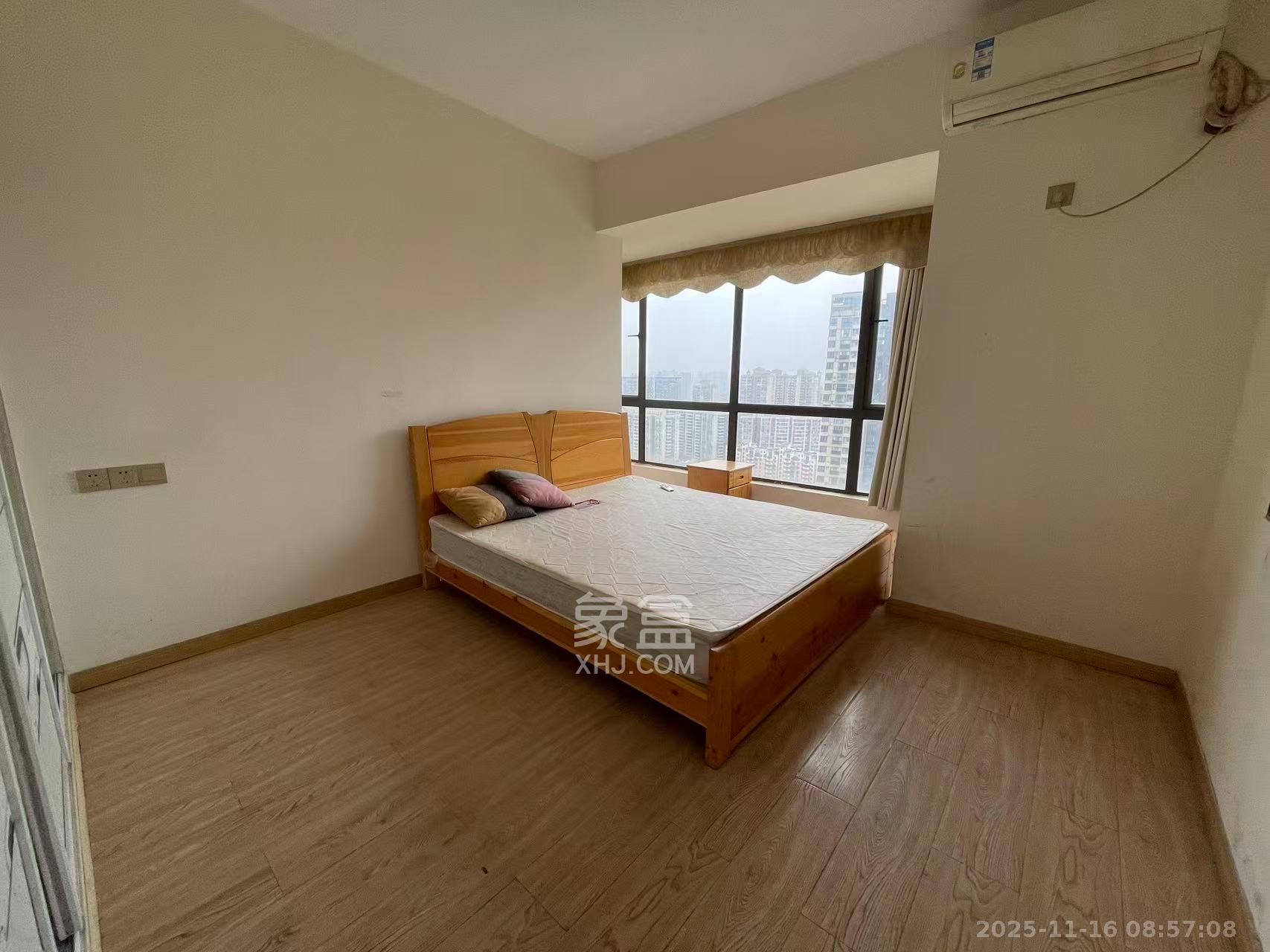 通用时代国际社区  4室2厅1卫    3200.0元/月室内图