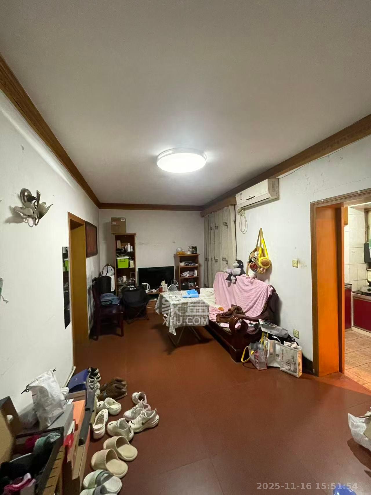 解放四村石子冲  1室0厅0卫    1500.0元/月室内图