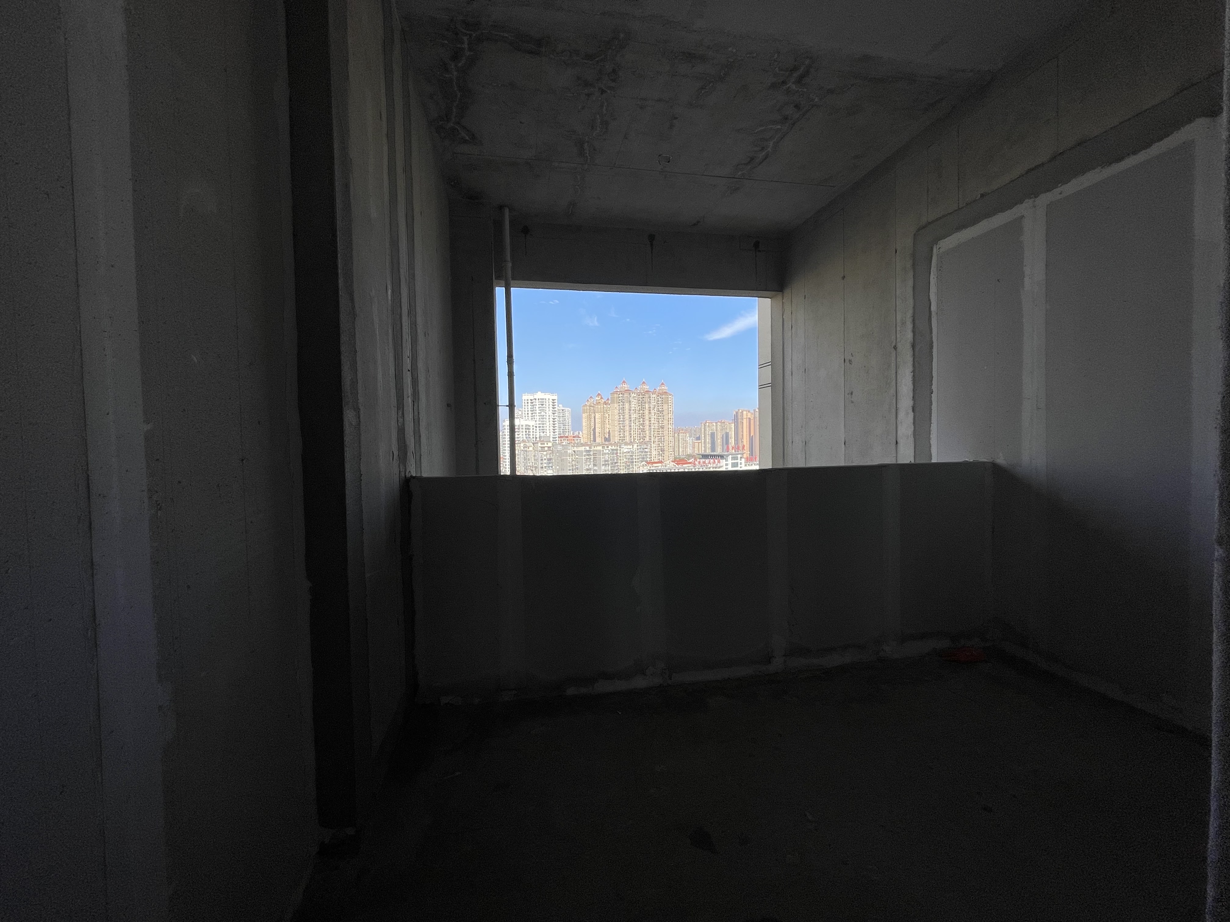 湘中府央玺  4室2厅2卫    76.8万客厅