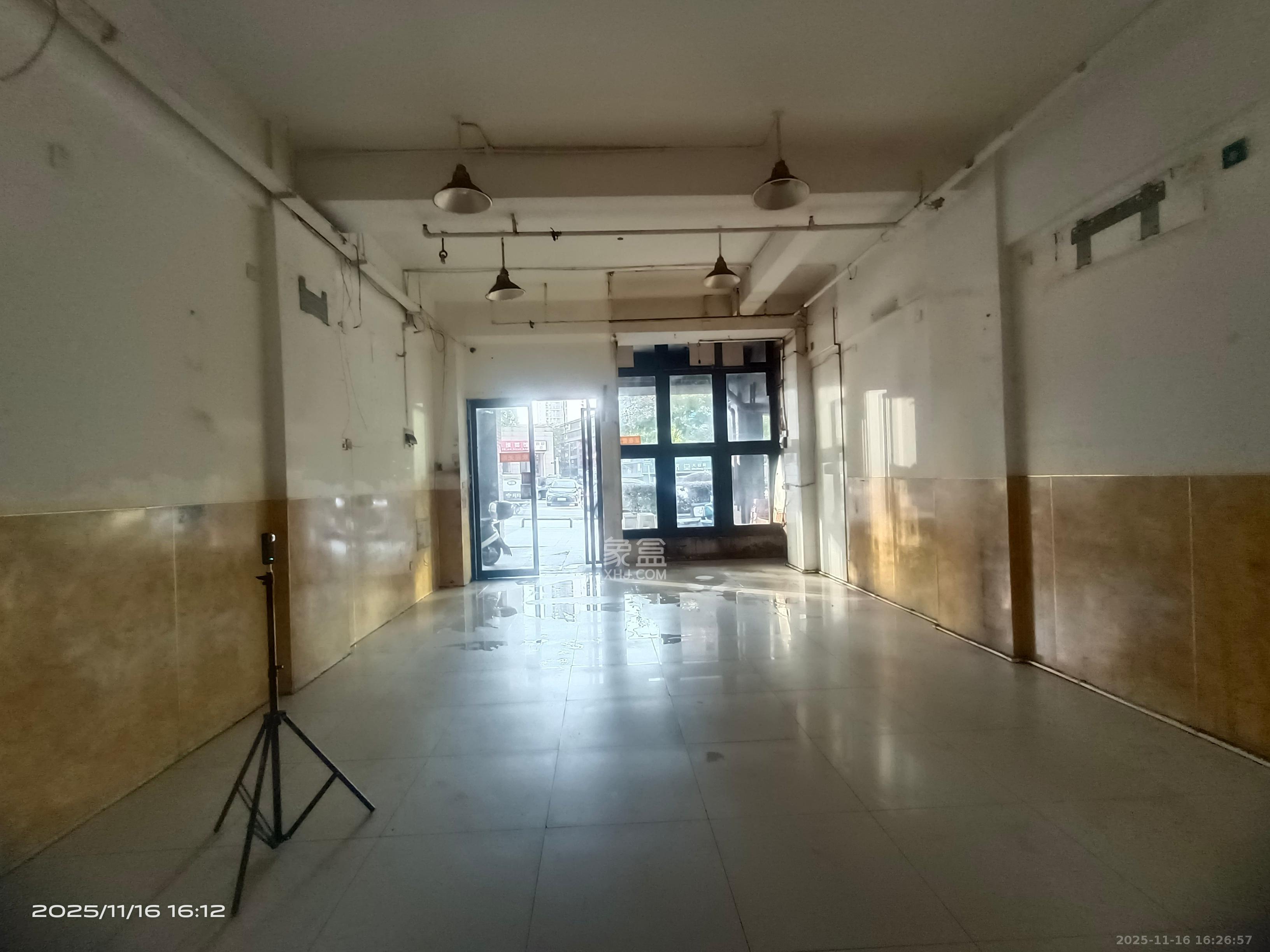 万科金域华府三四期   62.0㎡      8500.0元/月室内图