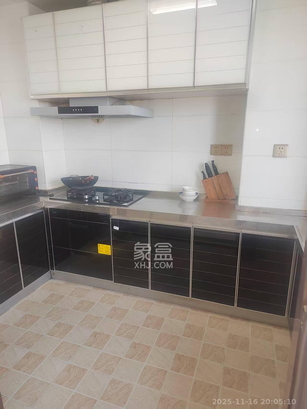 中冶中央公园  3室2厅2卫    3000.0元/月室内图