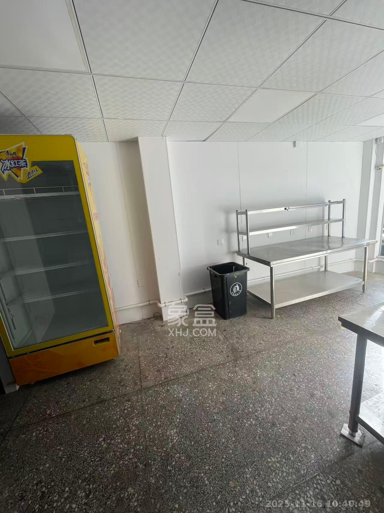 青园小区(青园社区安置房) 1室0厅0卫 3100.0元/月 青园小区(青园社区安置房) 1室0厅0卫 3100.0元/月室内图