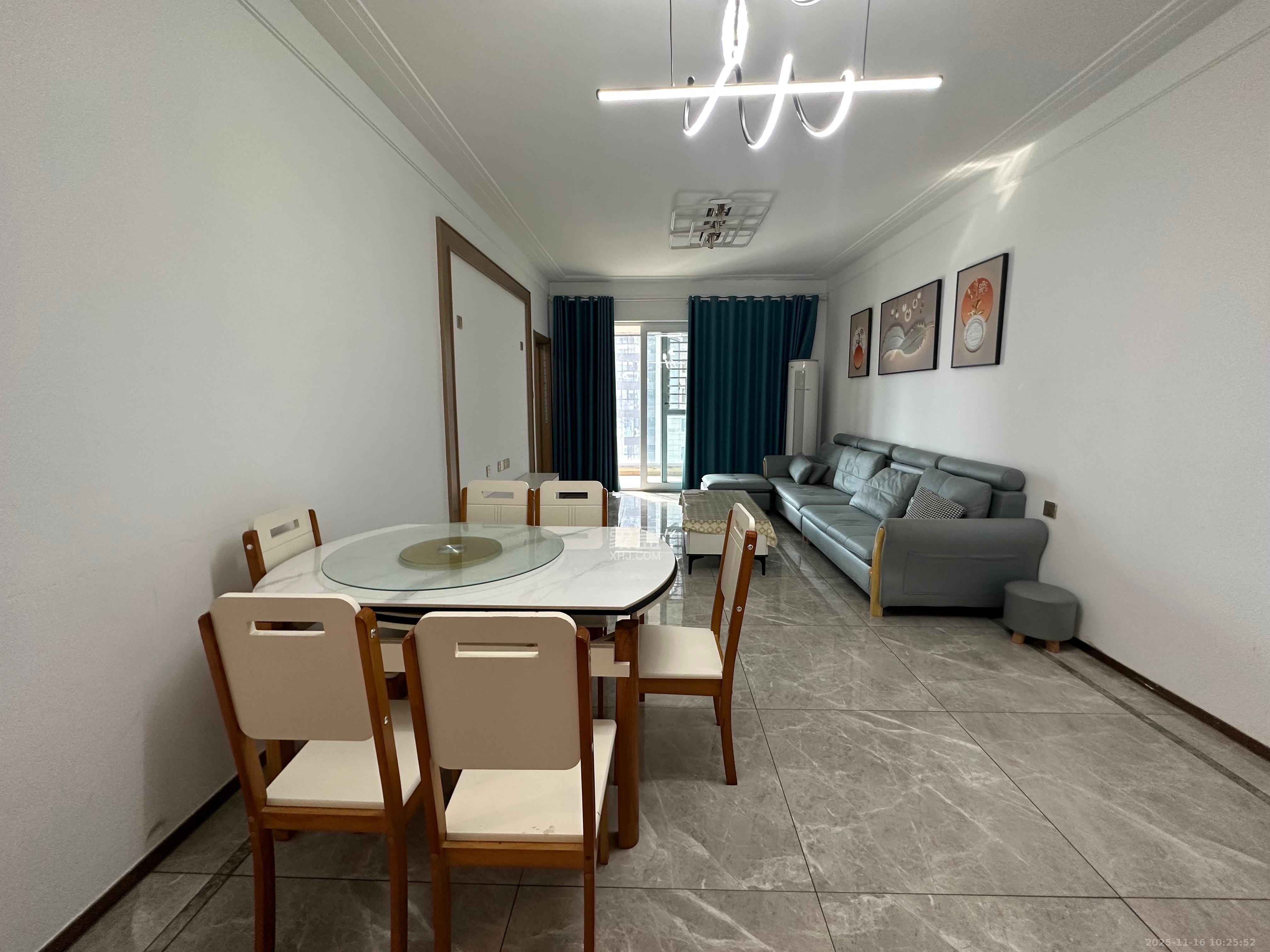 新华联梦想城  3室2厅2卫    2000.0元/月室内图