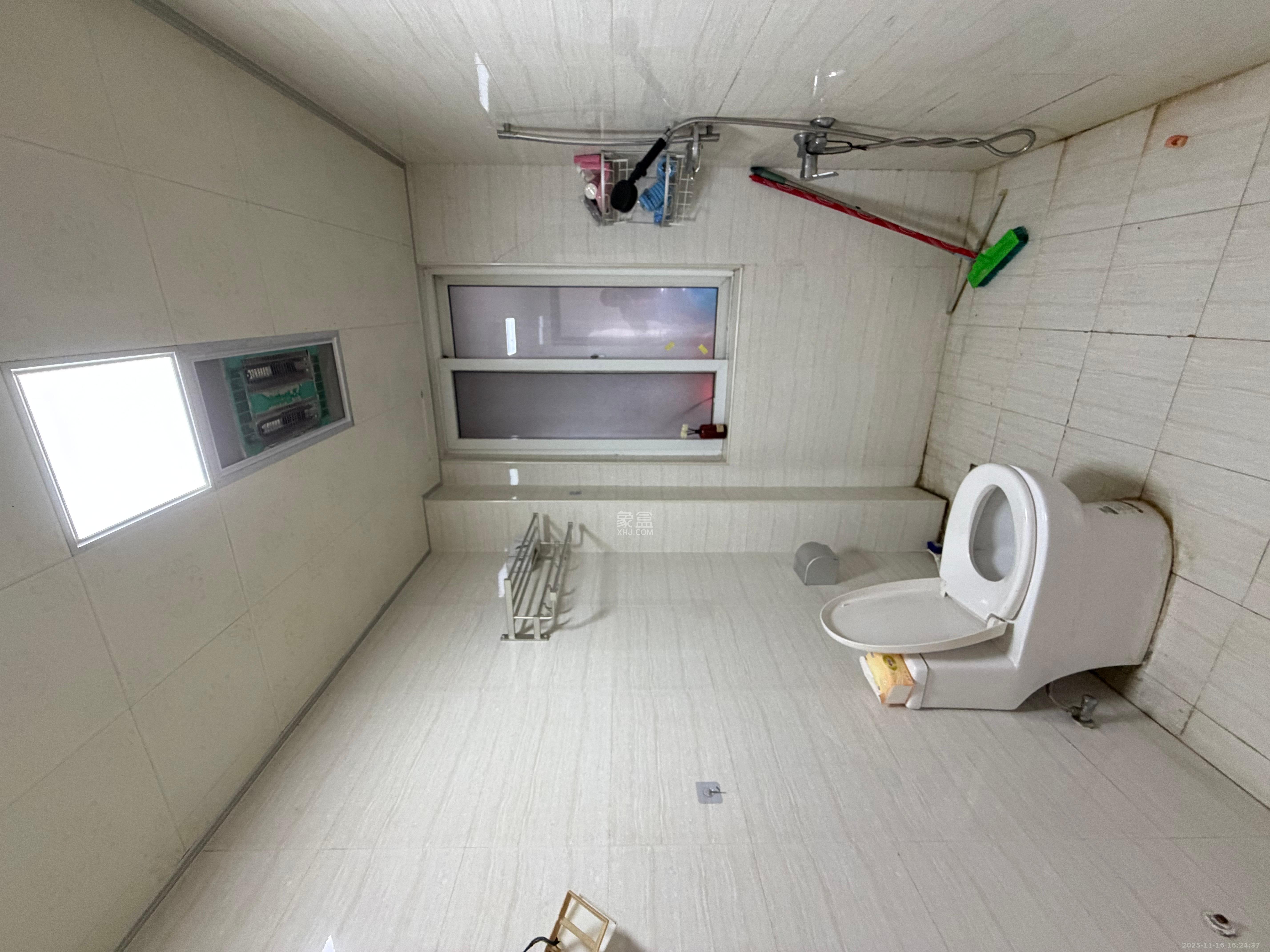 鑫科明珠 3室2厅2卫 2300.0元/月 鑫科明珠 3室2厅2卫 2300.0元/月室内图