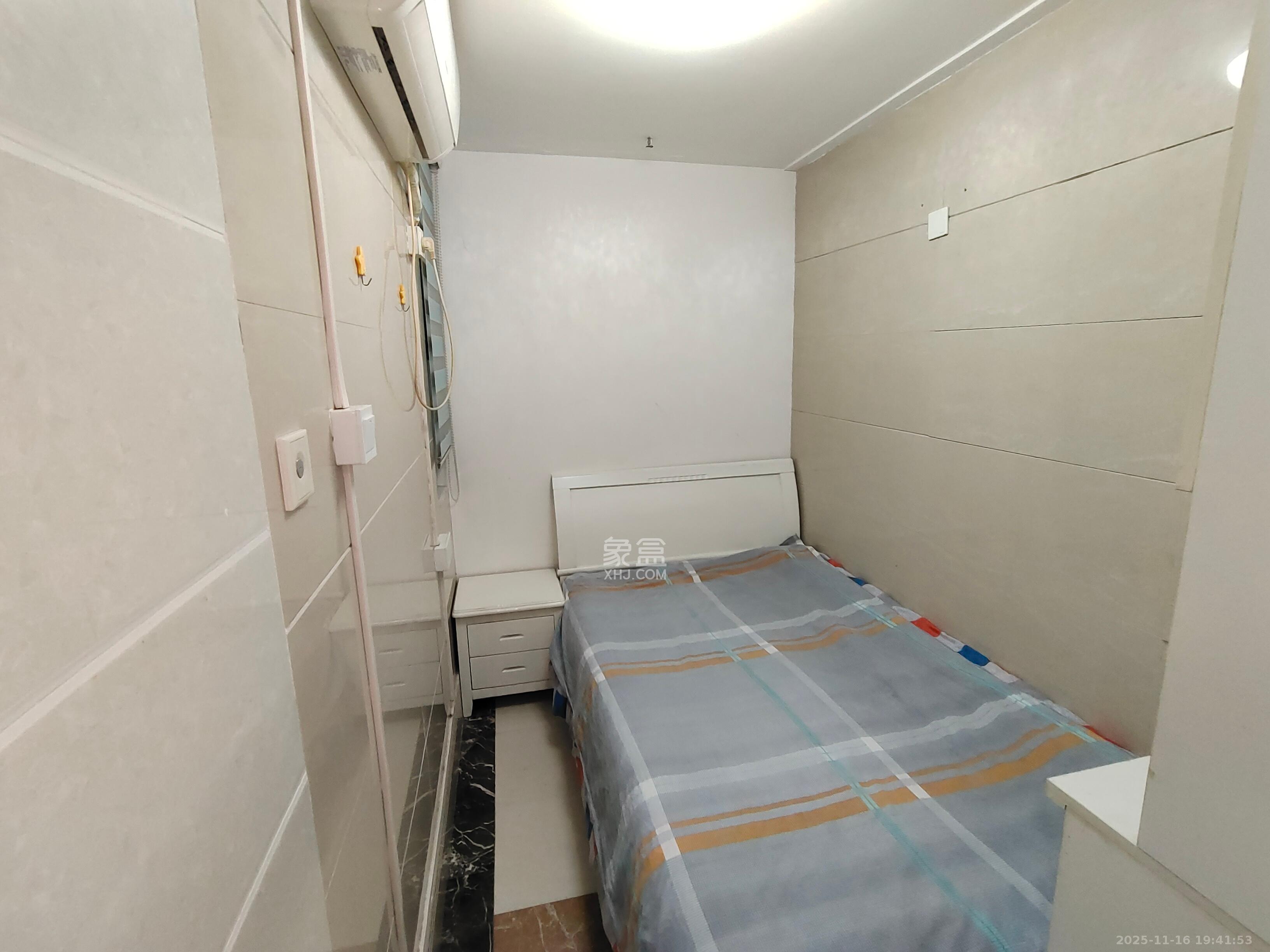 达美D6区  2室1厅1卫    2000.0元/月室内图